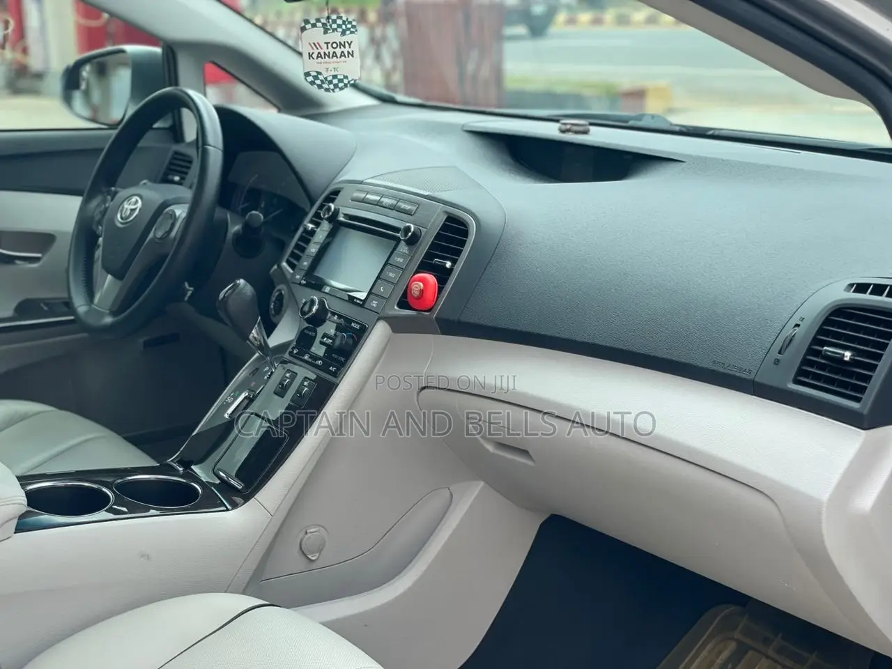 Toyota Venza XLE 4dr Wagon (3.5L 6cyl 6A) 2015 Silver