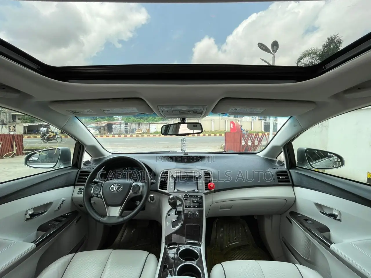 Toyota Venza XLE 4dr Wagon (3.5L 6cyl 6A) 2015 Silver