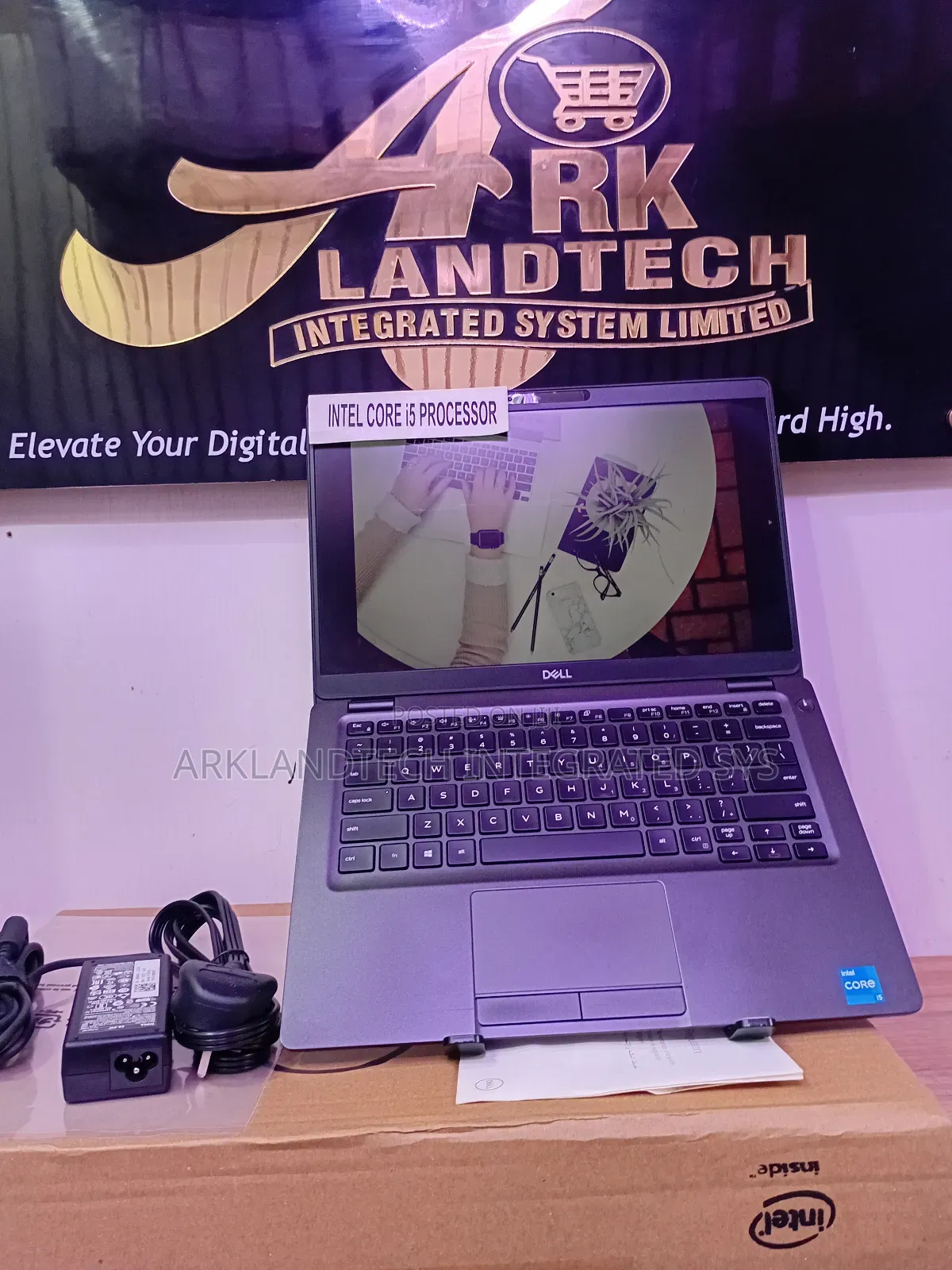New Laptop Dell Latitude 5310 8GB Intel Core I5 SSD 512GB