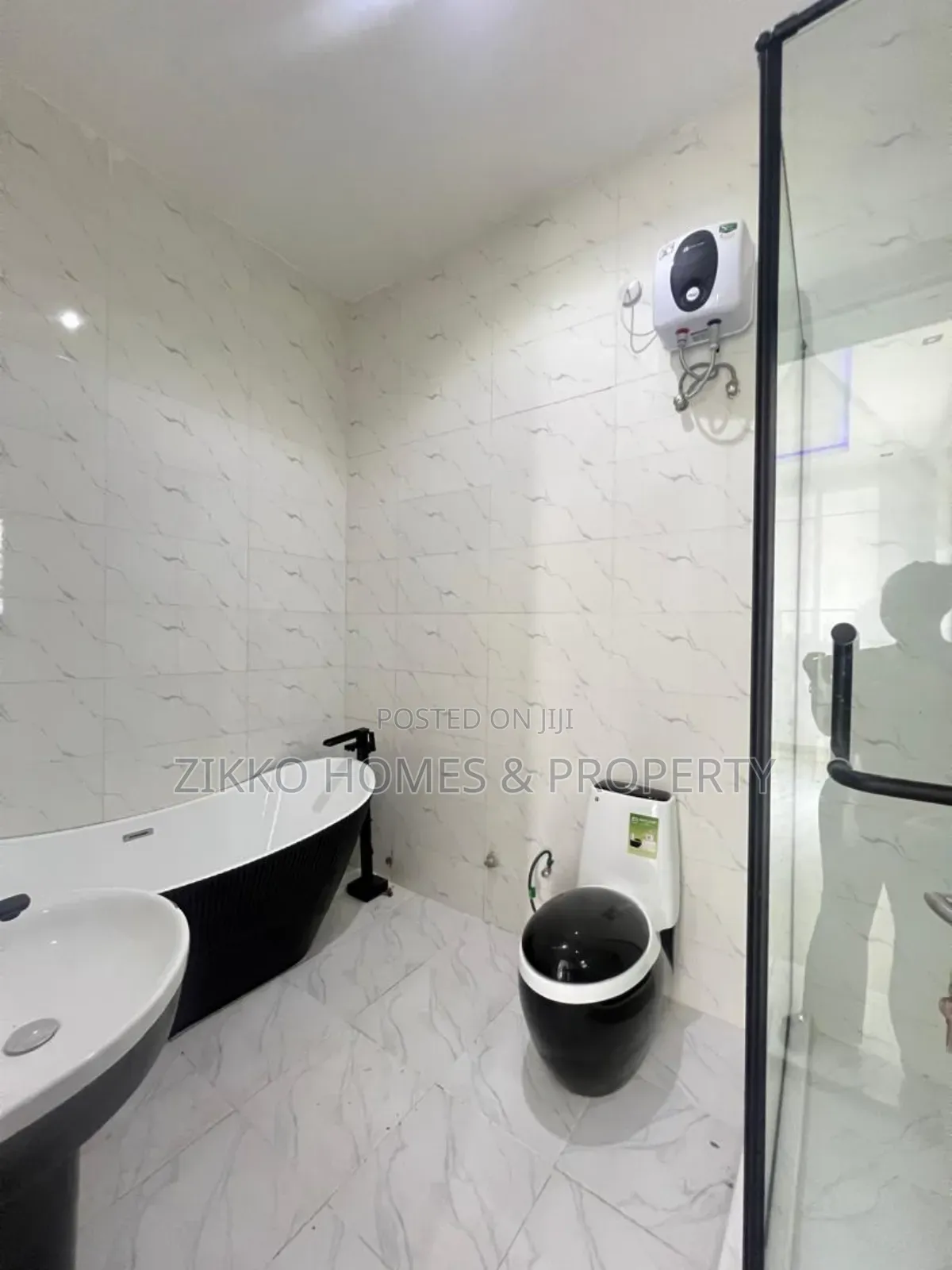 4bdrm Duplex in Orchid Road, Lekki for sale