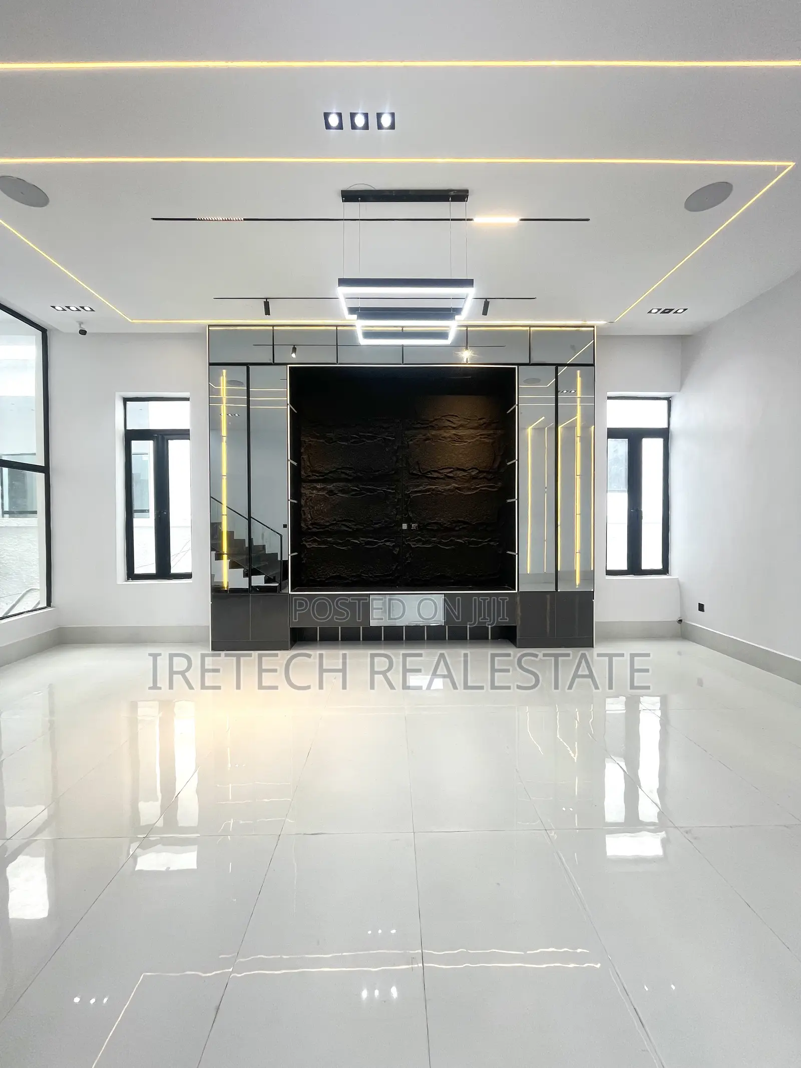 5bdrm Duplex in Ado / Ajah for sale