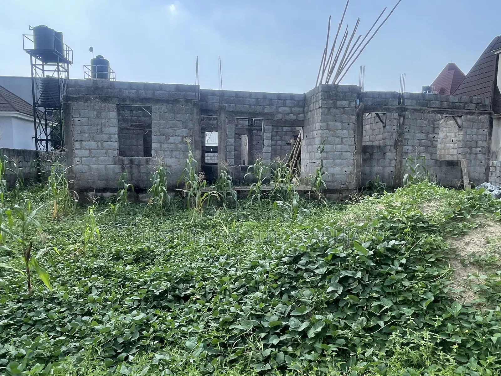 4bdrm Penthouse in Milk Amd Honney, Lugbe District for sale