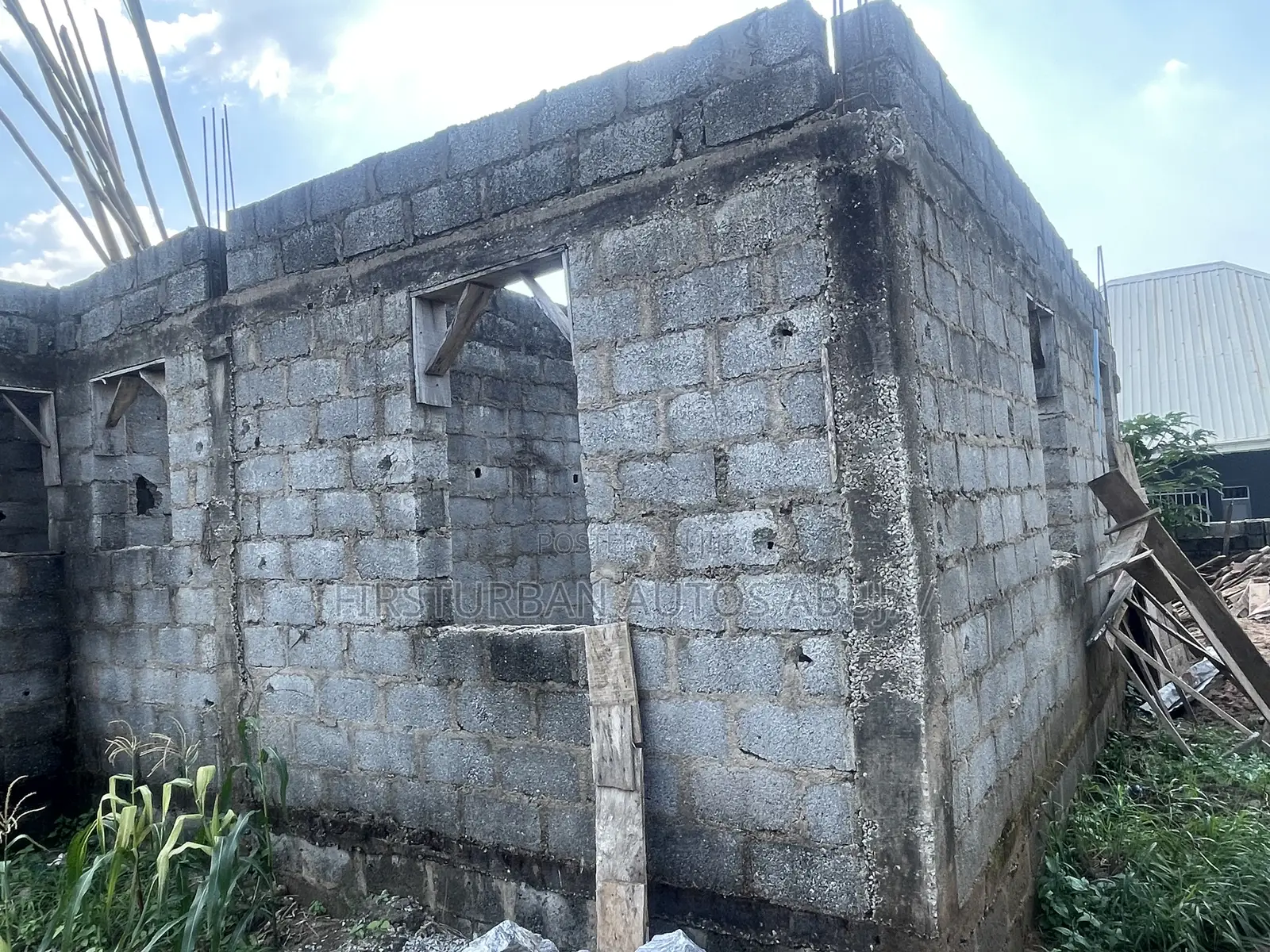 4bdrm Penthouse in Milk Amd Honney, Lugbe District for sale