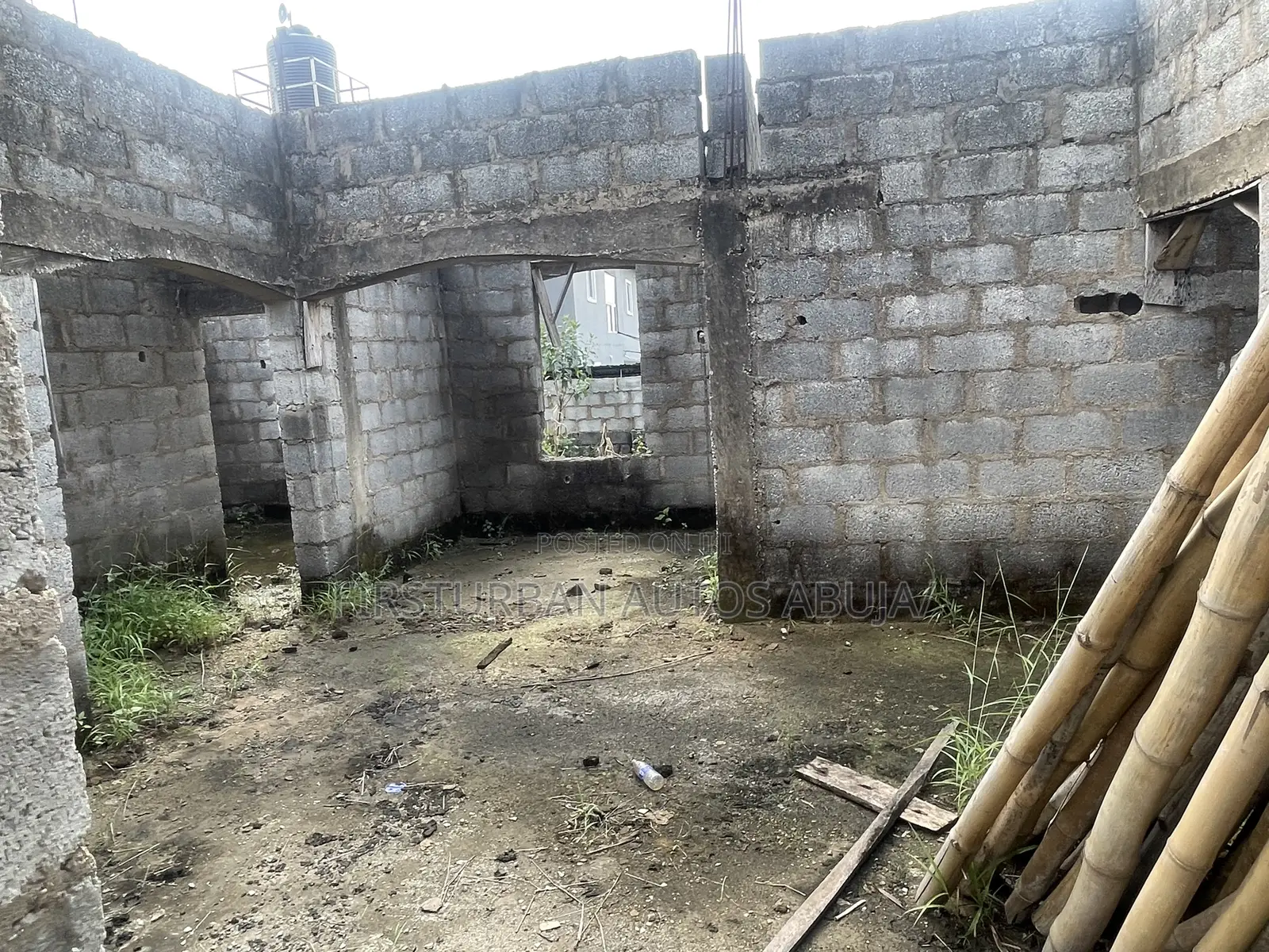 4bdrm Penthouse in Milk Amd Honney, Lugbe District for sale