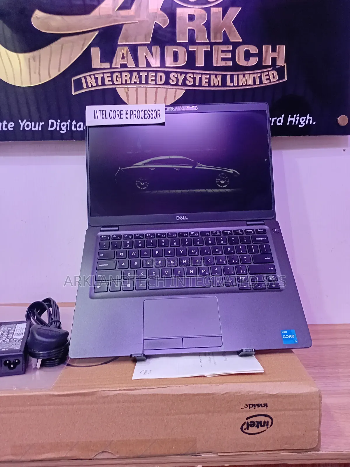 New Laptop Dell Latitude 5320 8GB Intel Core I5 SSD 256GB