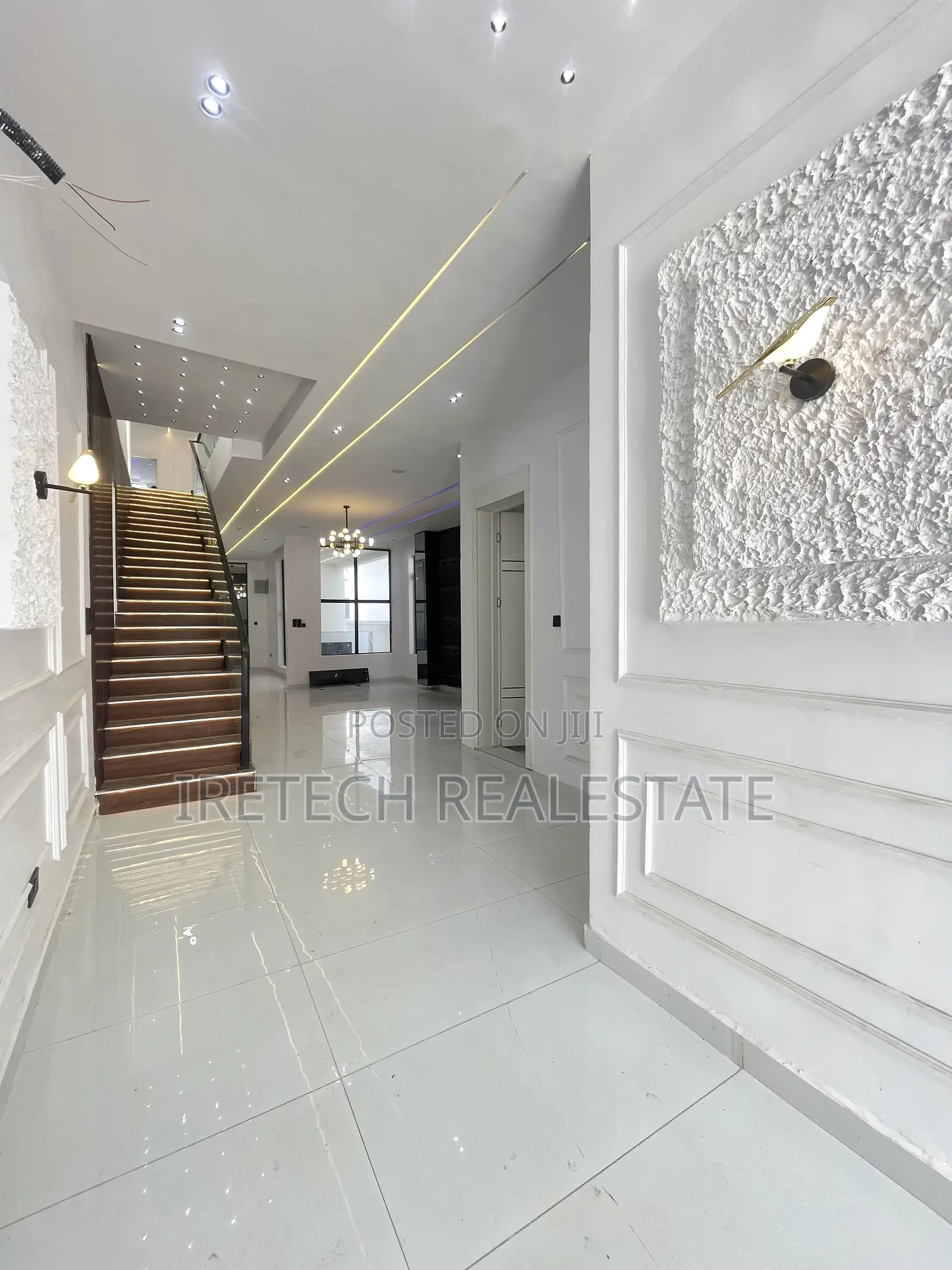 5bdrm Duplex in Ado / Ajah for sale