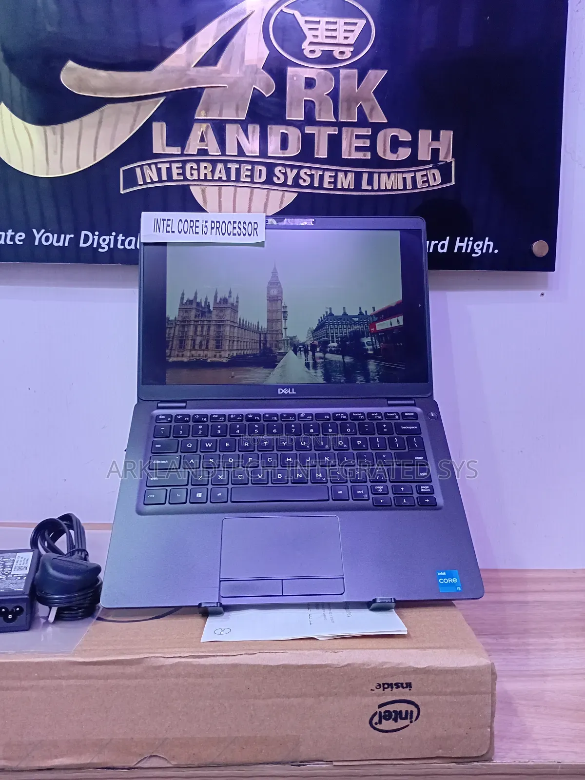 New Laptop Dell Latitude 5320 8GB Intel Core I5 SSD 512GB