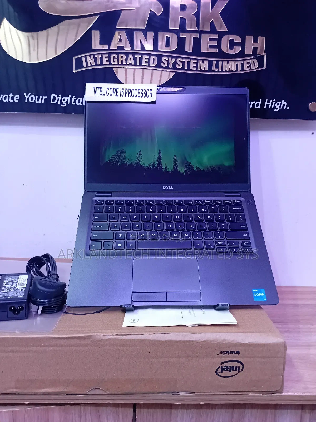 New Laptop Dell Latitude 5320 12GB Intel Core I5 SSD 512GB