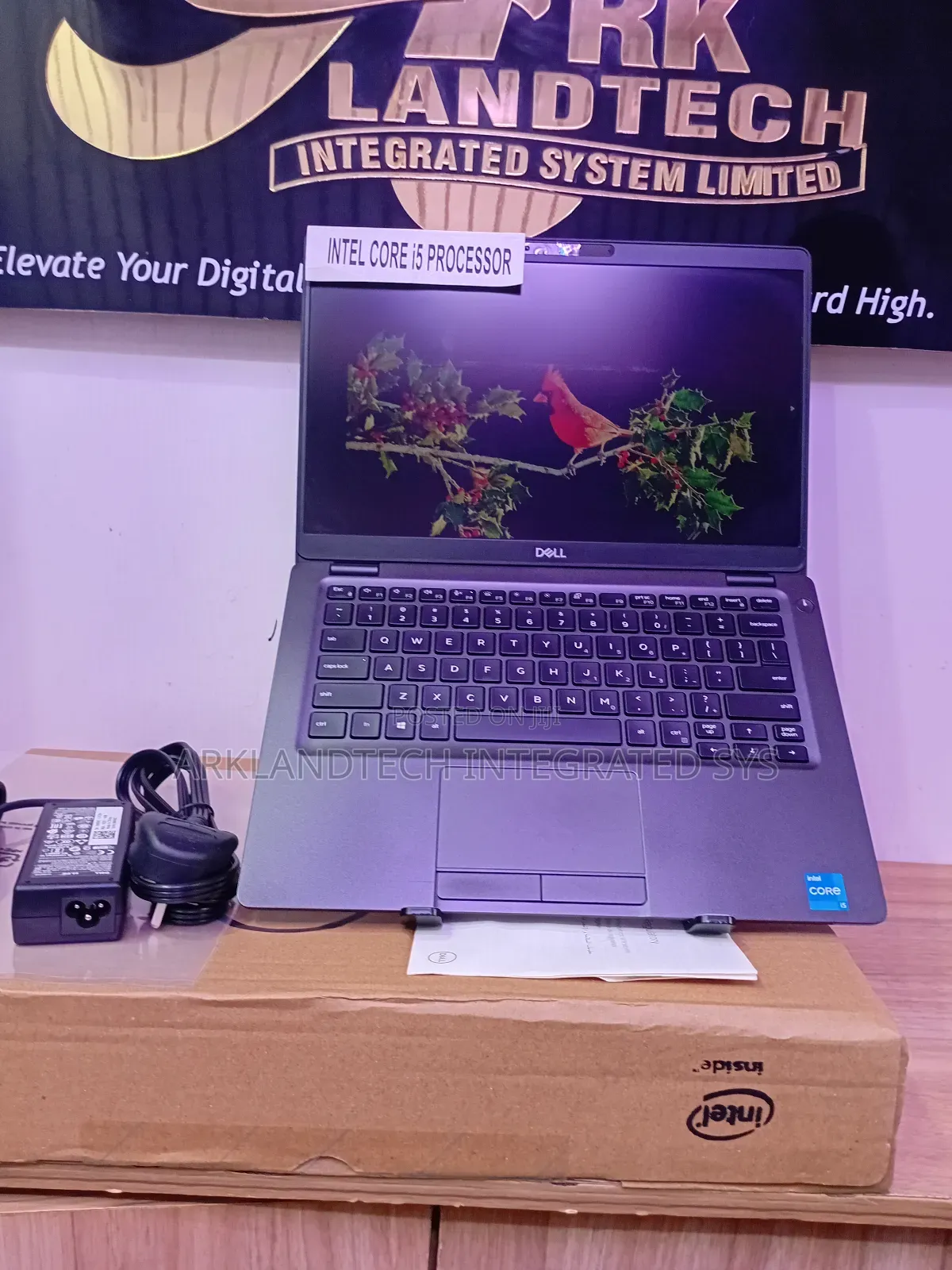 New Laptop Dell Latitude 5320 16GB Intel Core I5 SSD 512GB