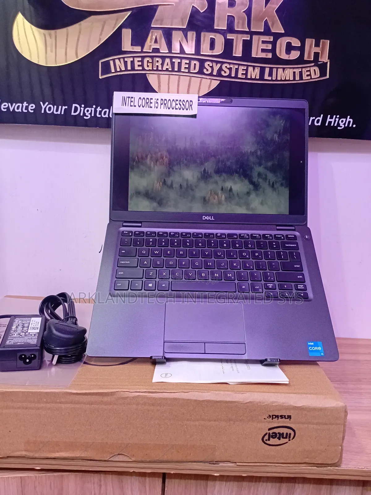 New Laptop Dell Latitude 5320 16GB Intel Core I5 SSD 512GB