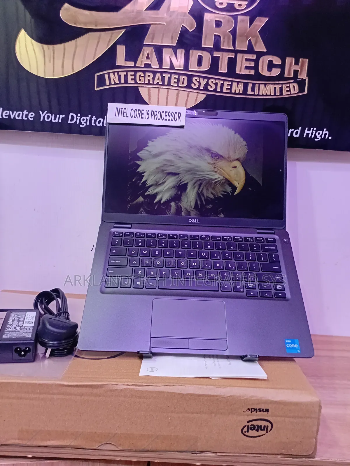 New Laptop Dell Latitude 5330 8GB Intel Core I5 SSD 256GB