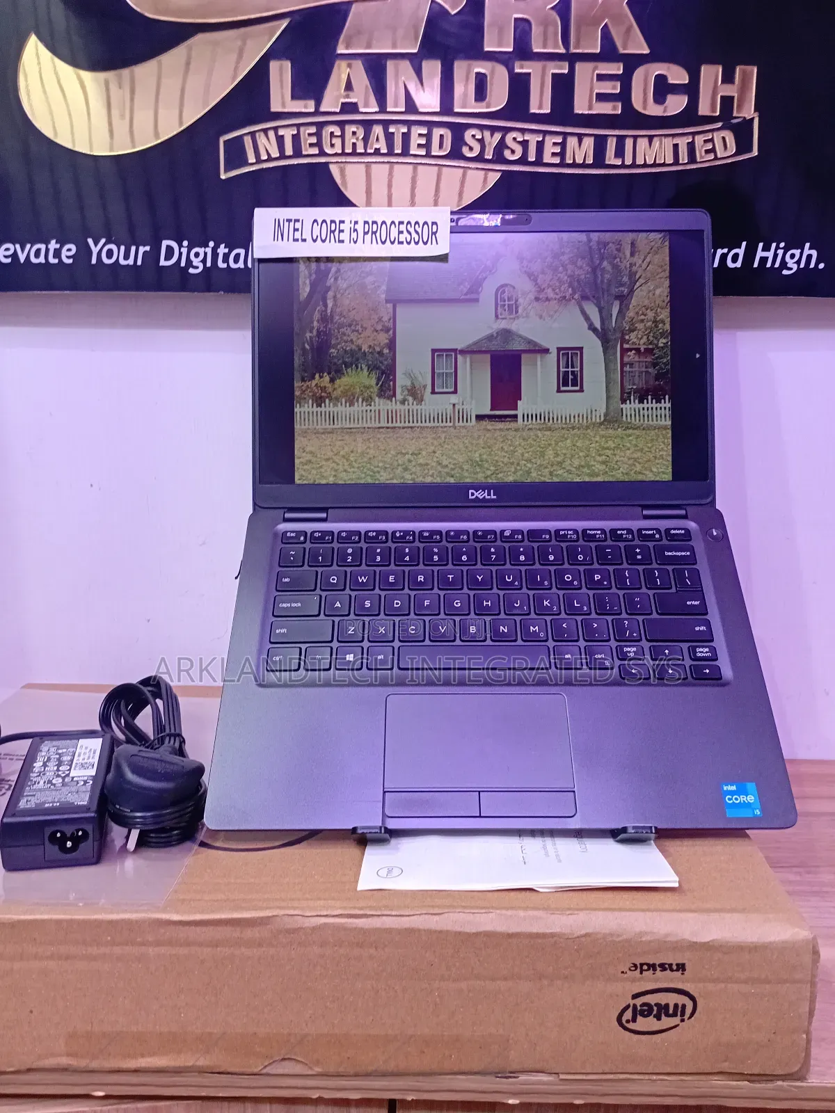 New Laptop Dell Latitude 5330 12GB Intel Core I5 SSD 256GB