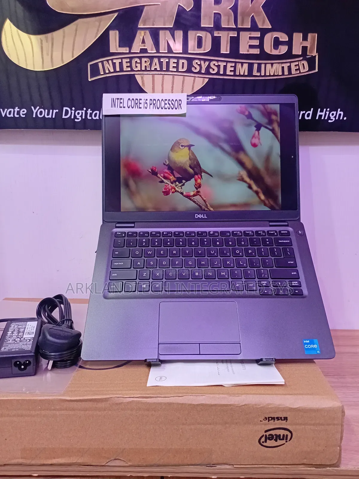 New Laptop Dell Latitude 5330 12GB Intel Core I5 SSD 256GB