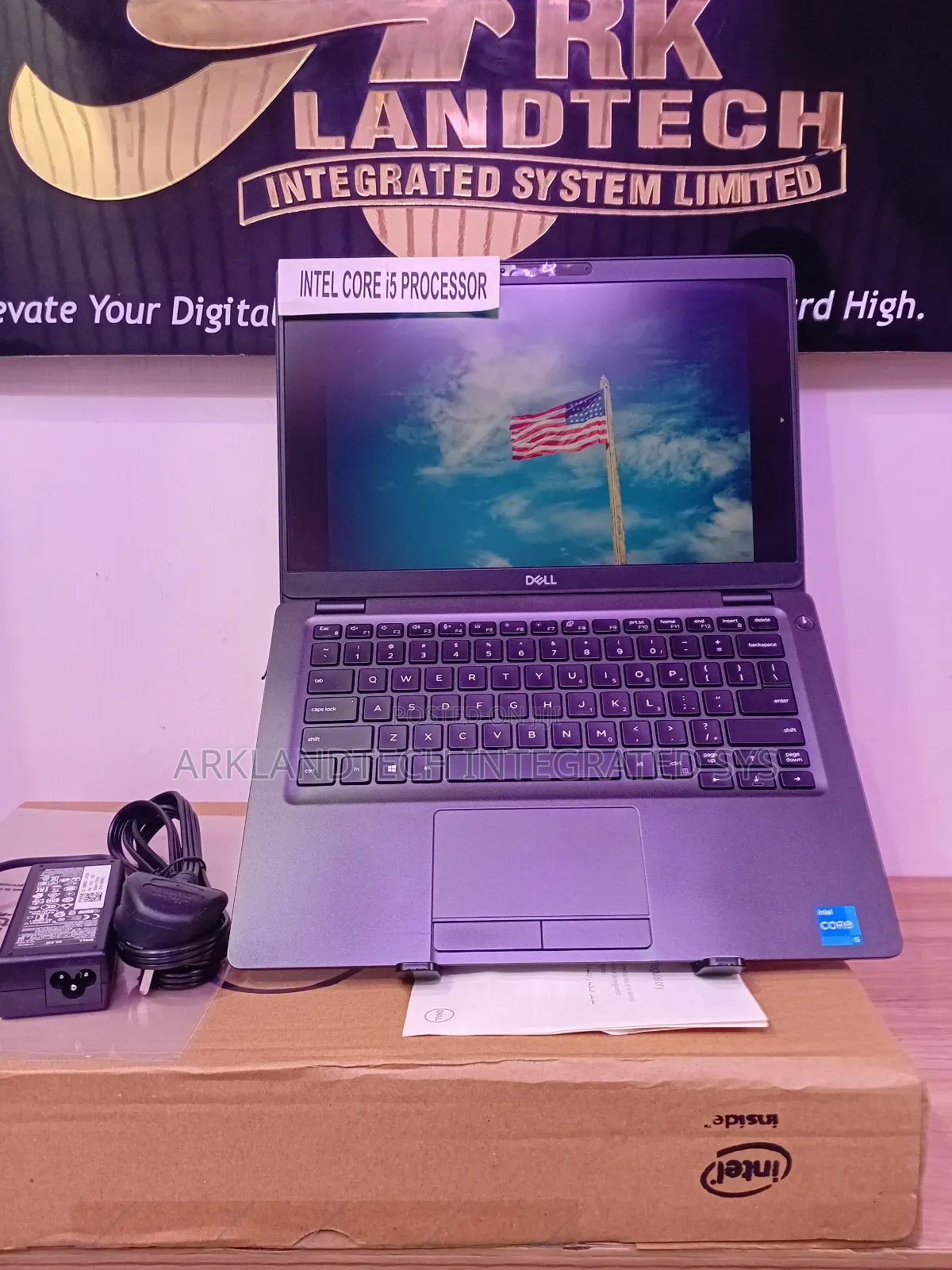 New Laptop Dell Latitude 5330 16GB Intel Core I5 SSD 256GB