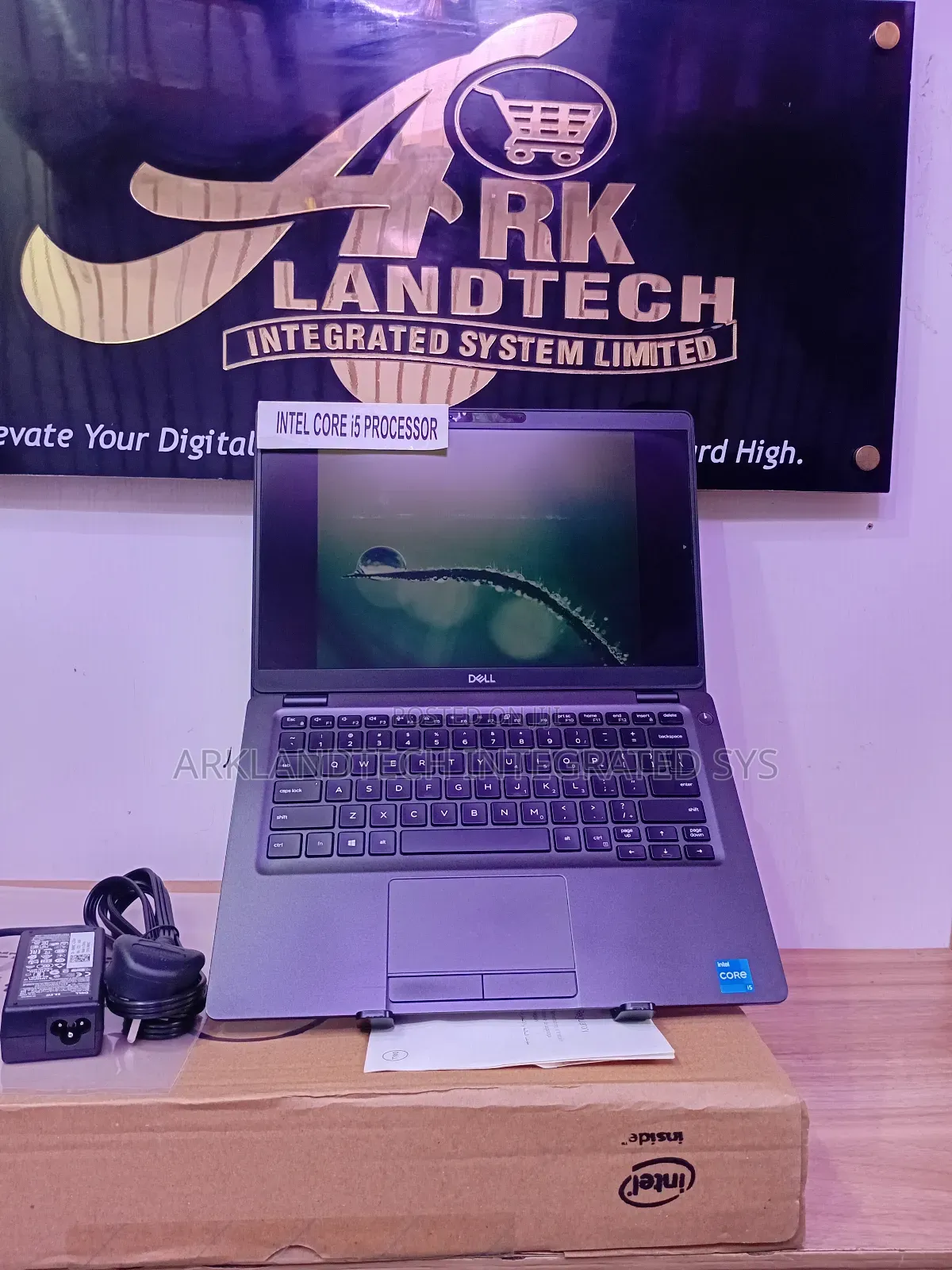 New Laptop Dell Latitude 5340 12GB Intel Core I5 SSD 512GB