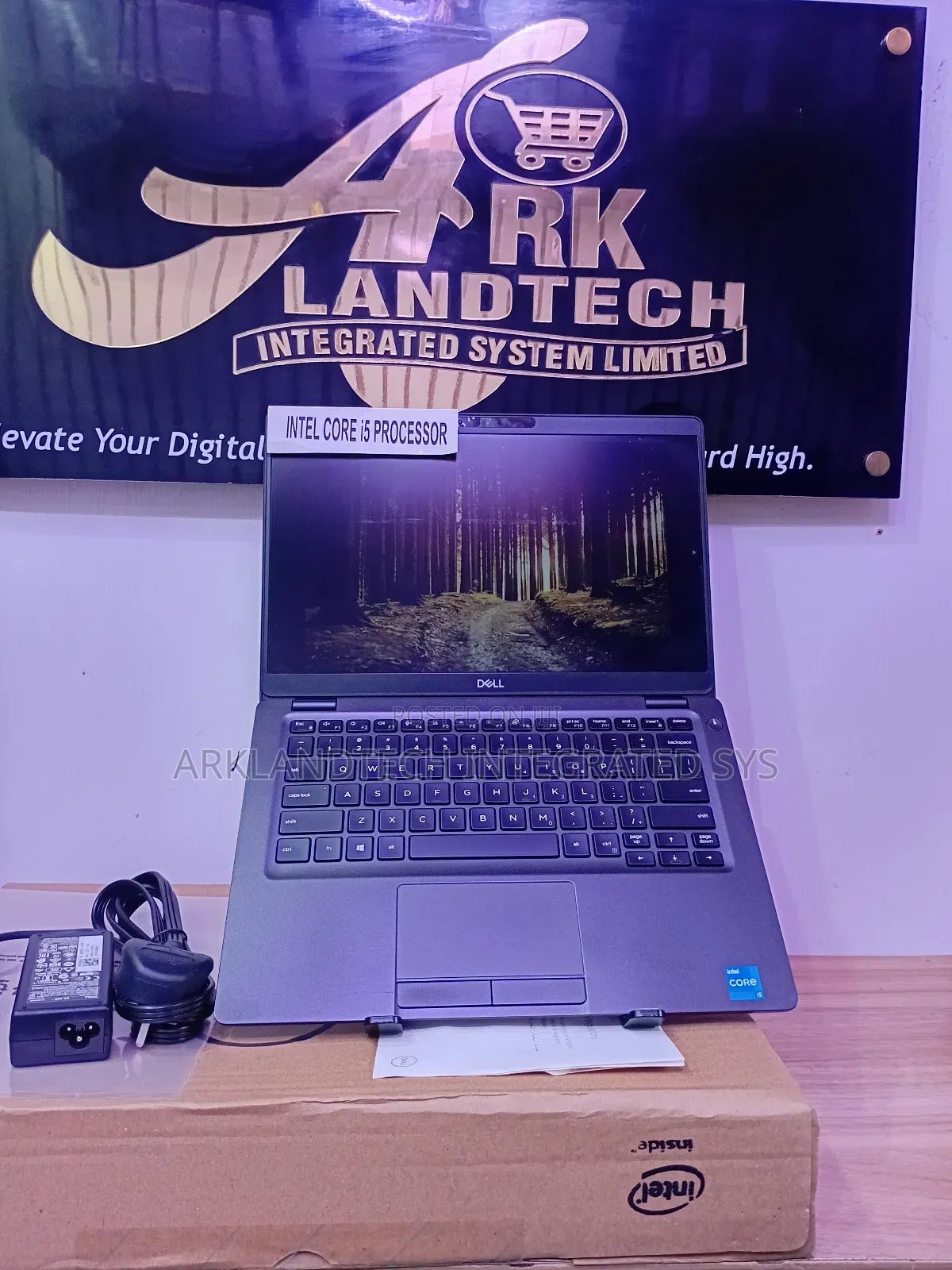 New Laptop Dell Latitude 5340 12GB Intel Core I5 SSD 512GB