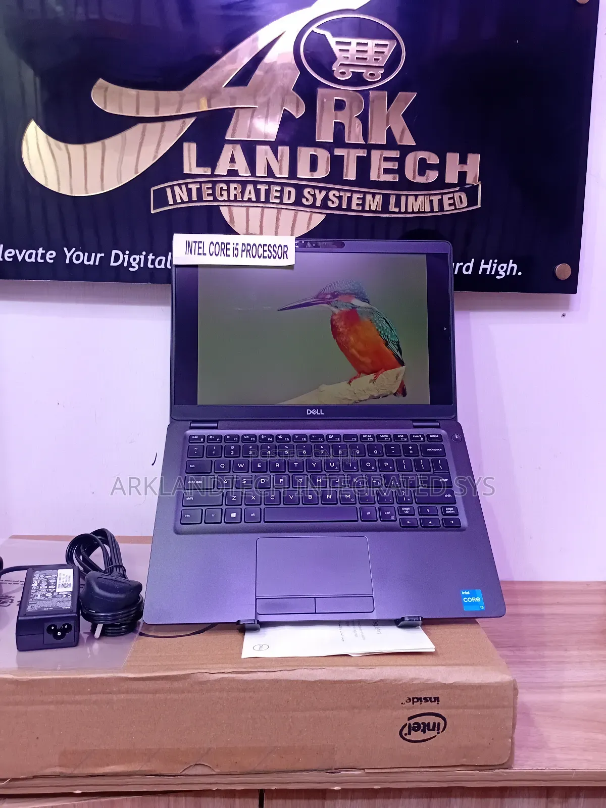 New Laptop Dell Latitude 5340 16GB Intel Core I5 SSD 512GB