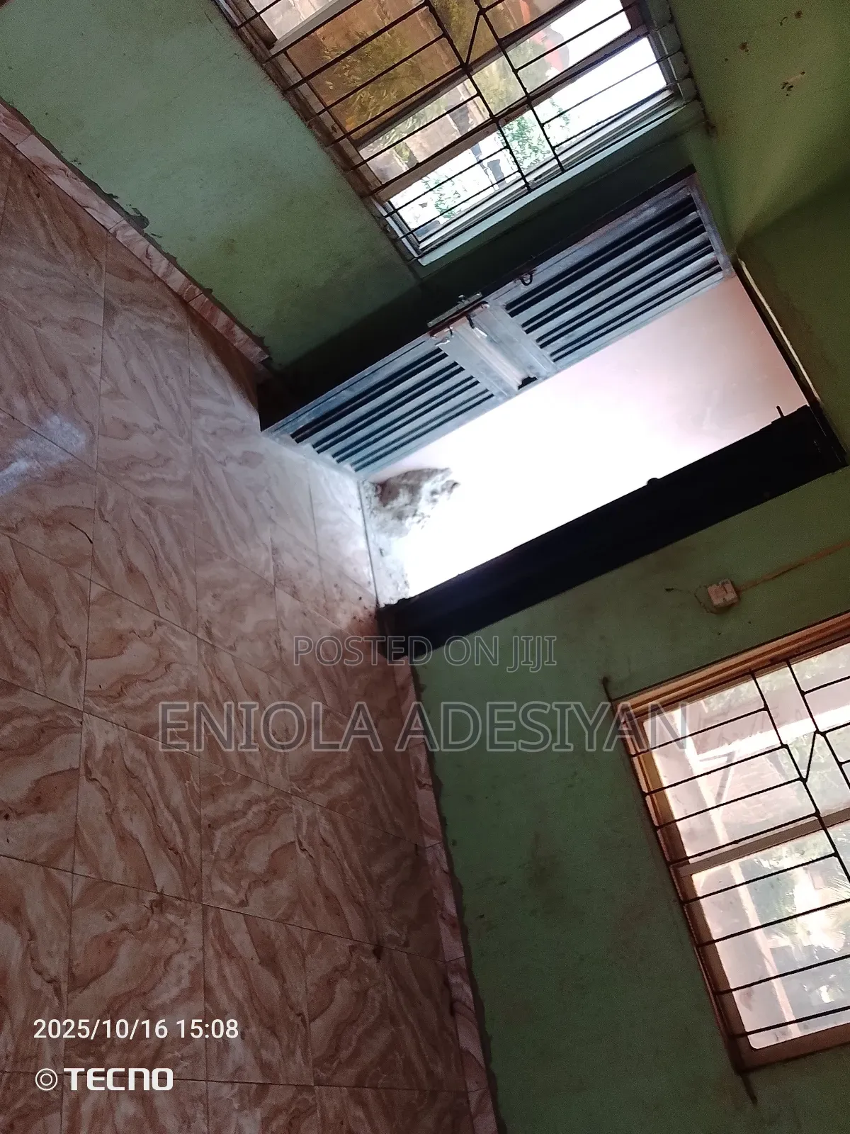 2bdrm Block of Flats in Mr Biggs, Igbogbo for rent