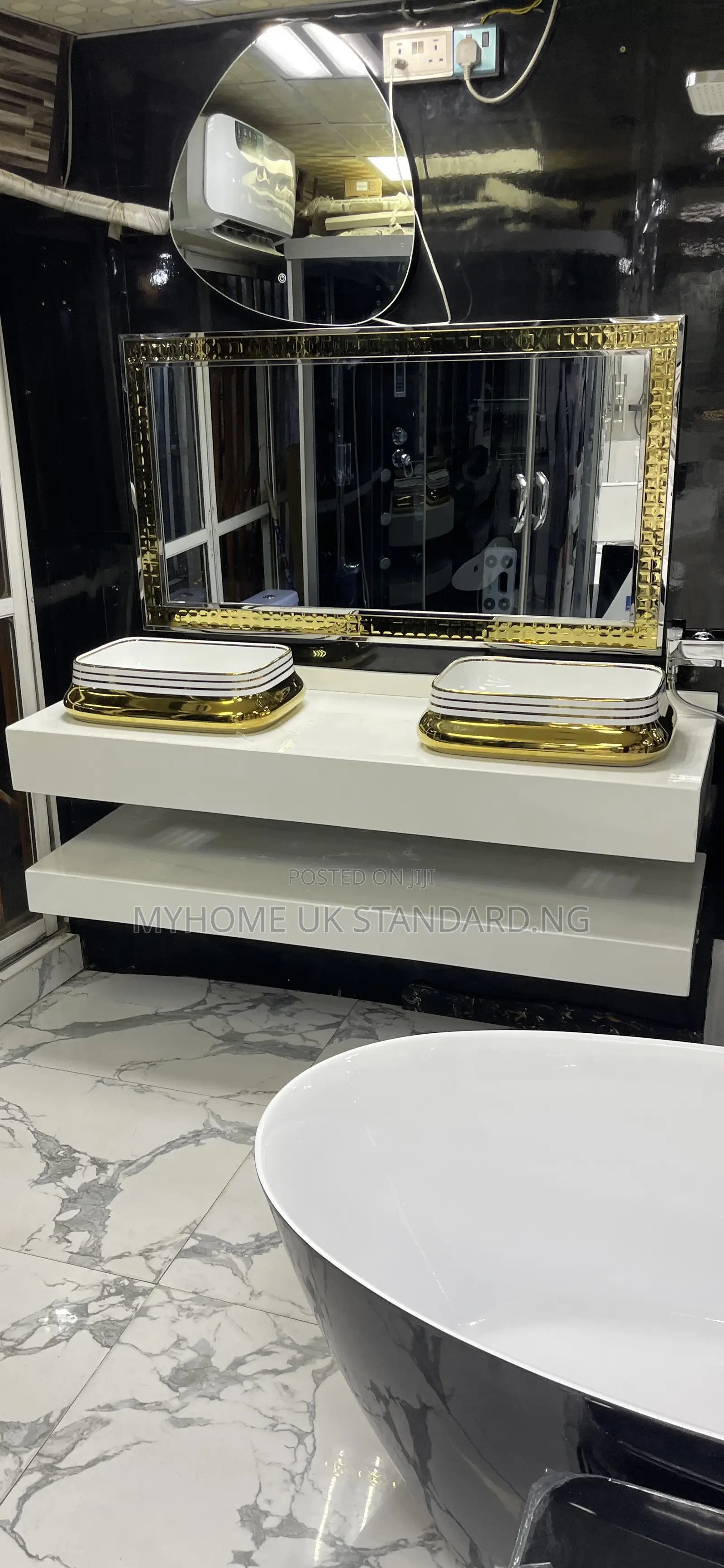 Double Marble Cabinets With Mirror Lights