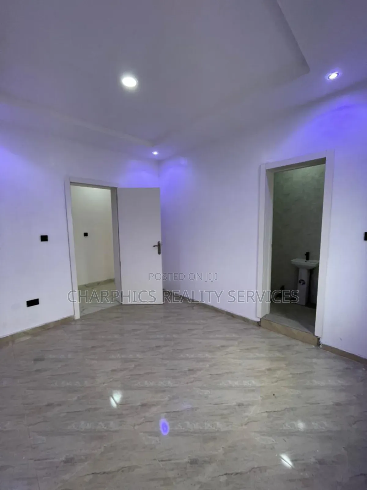 3bdrm Apartment in Ikeja for sale