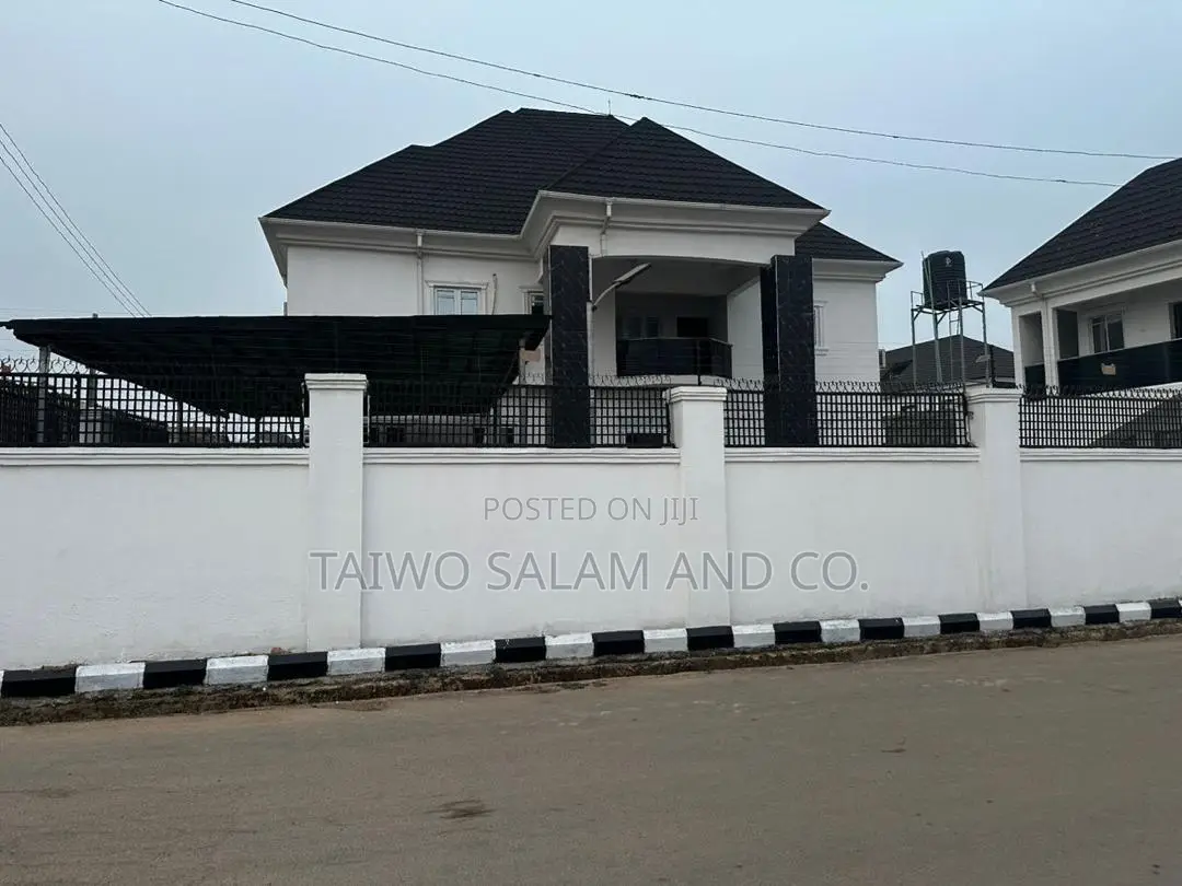 7bdrm Duplex in Akala Express for sale
