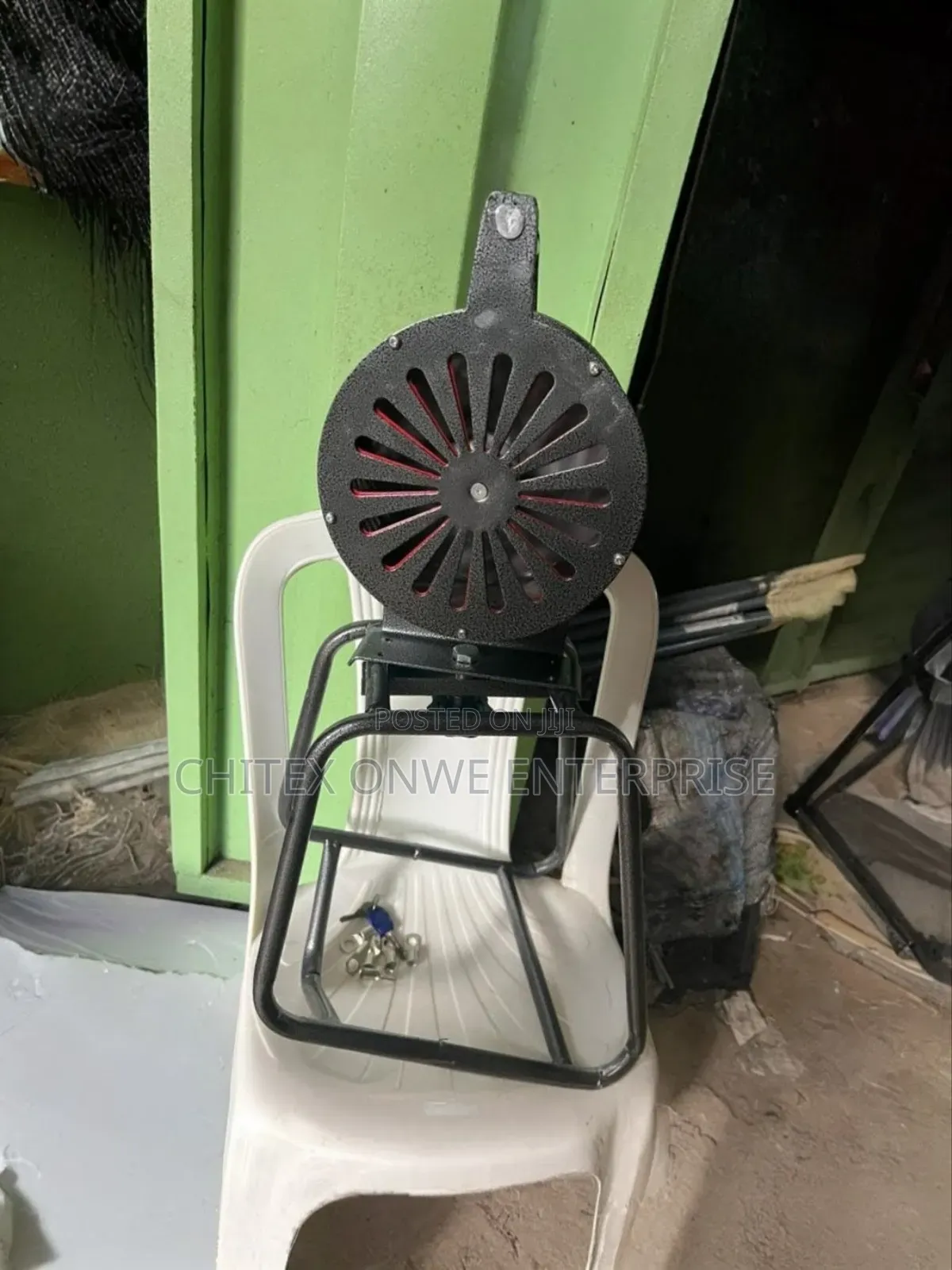 Hand Crank Alarm / Hand-cranked Siren