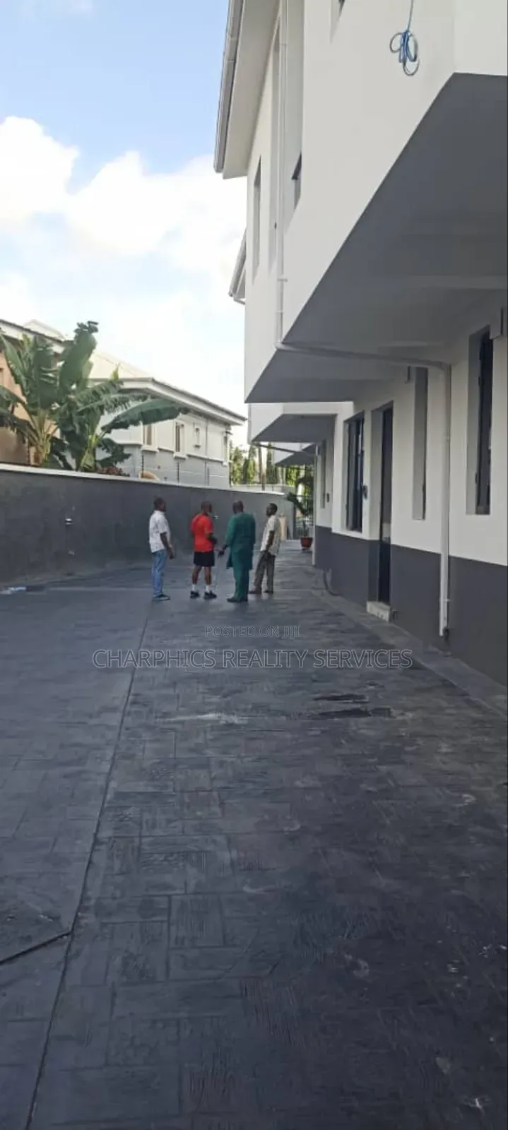 4bdrm Duplex in Surulere for sale