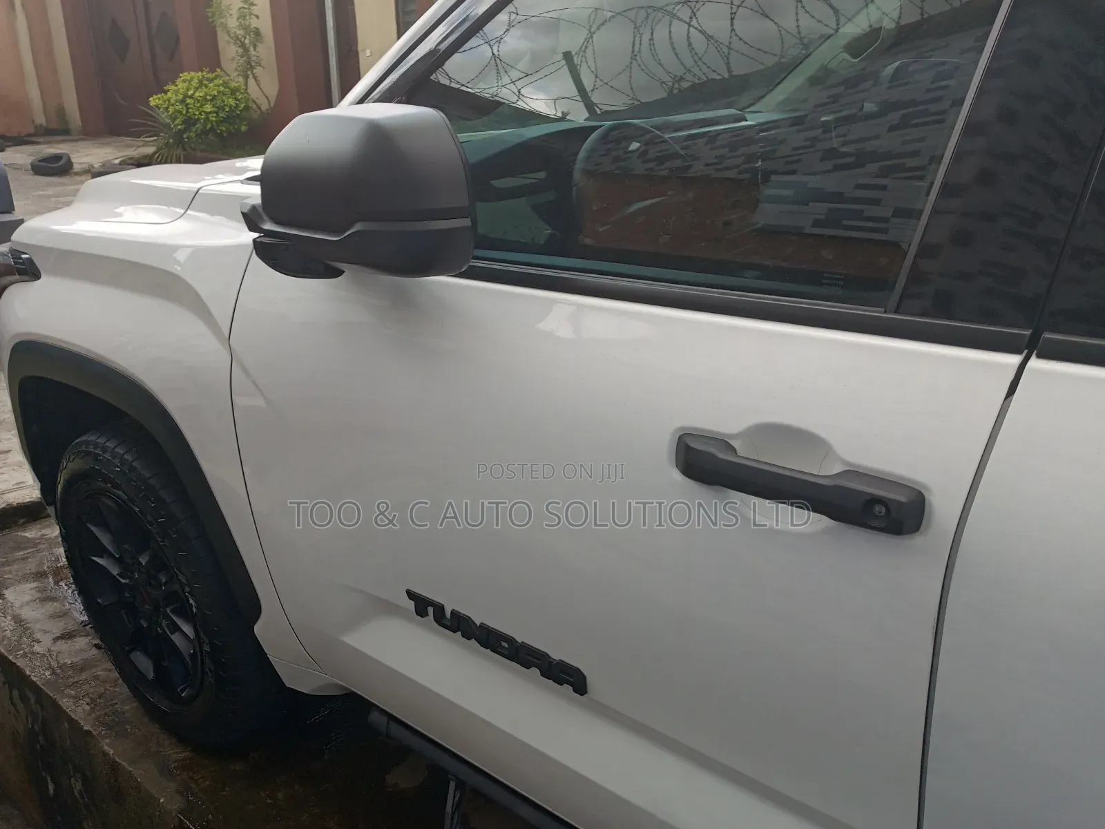 Toyota Tundra 2023 White