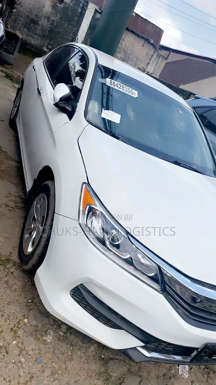Honda Accord LX 4dr Sedan FWD (2.4L 4cyl 2A) 2016 White