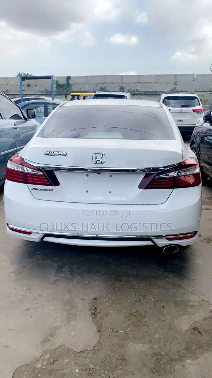 Honda Accord LX 4dr Sedan FWD (2.4L 4cyl 2A) 2016 White