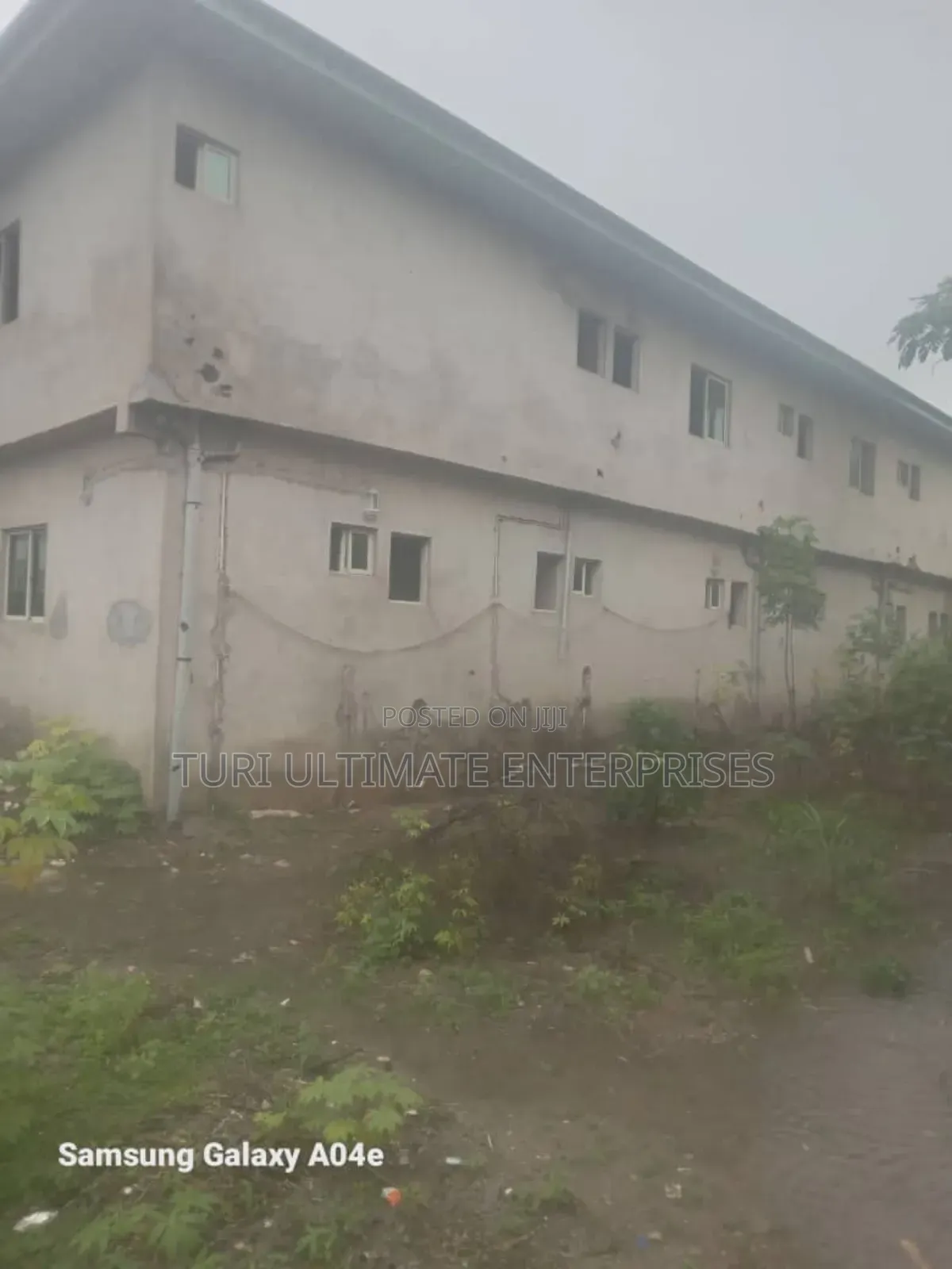 20bdrm Block of Flats in Ethiope East for sale
