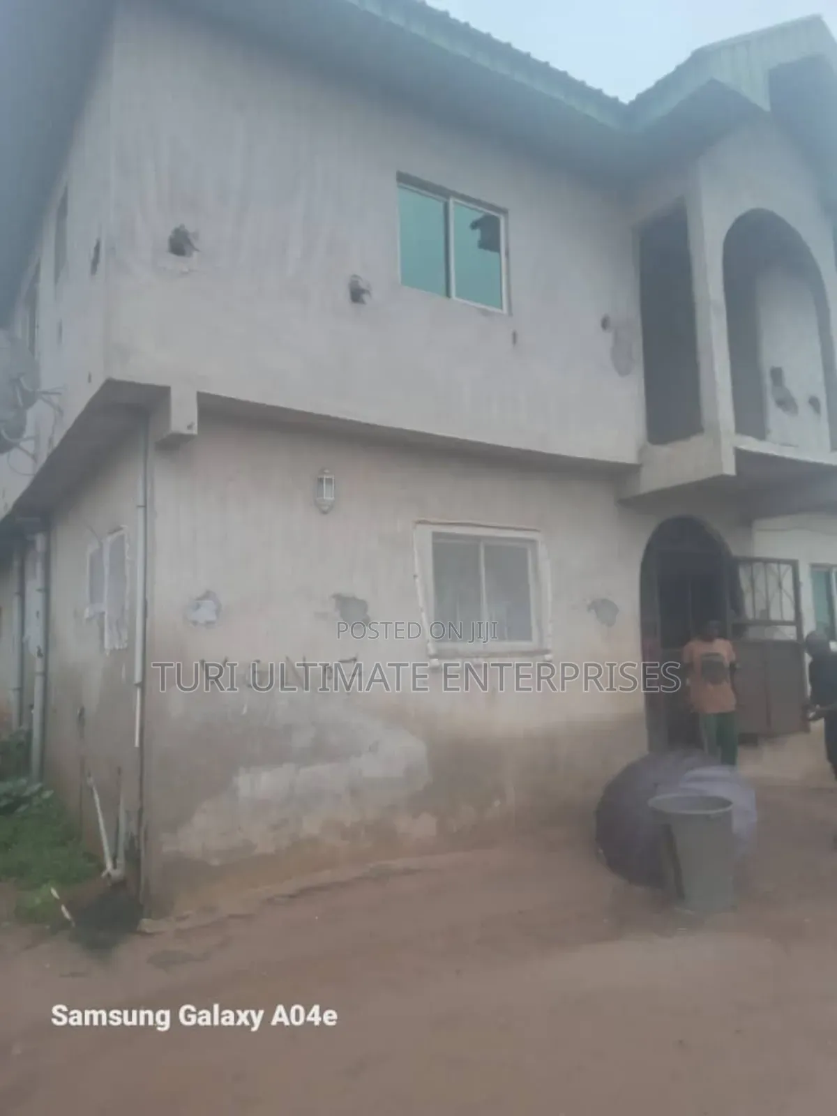 20bdrm Block of Flats in Ethiope East for sale
