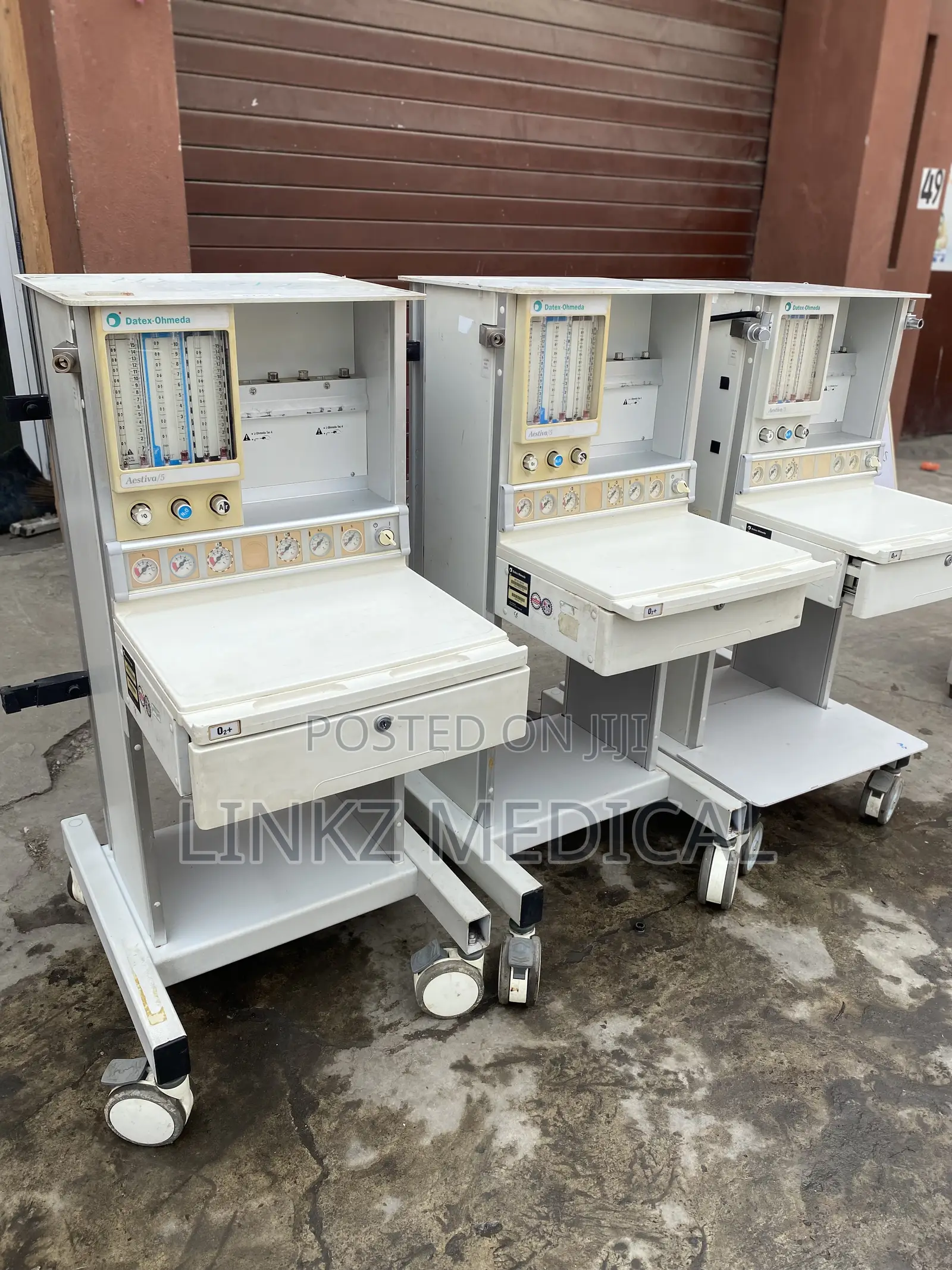 Wall Hanging/Portable Anastheic Machine