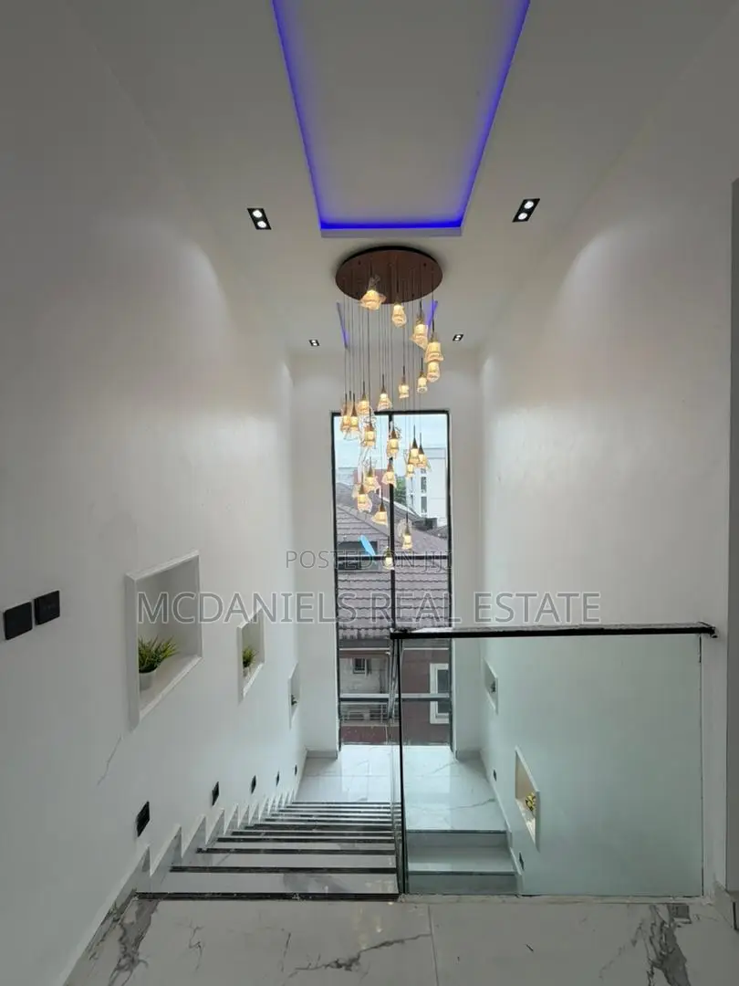 Furnished 5bdrm Duplex in Ikate for sale