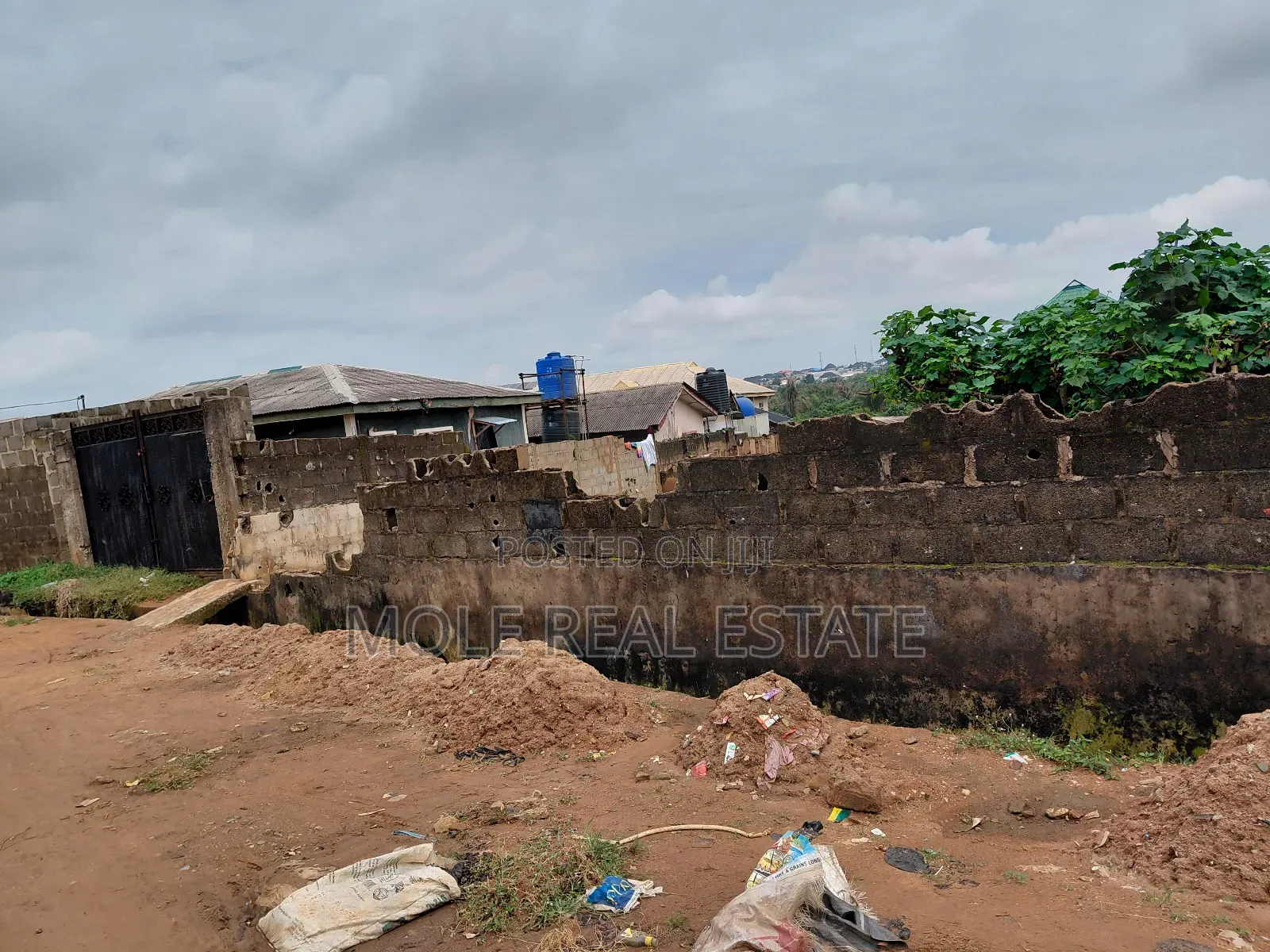 1 Acer of Land Facing Lagos Ibadan Magboro Mowe Bustop