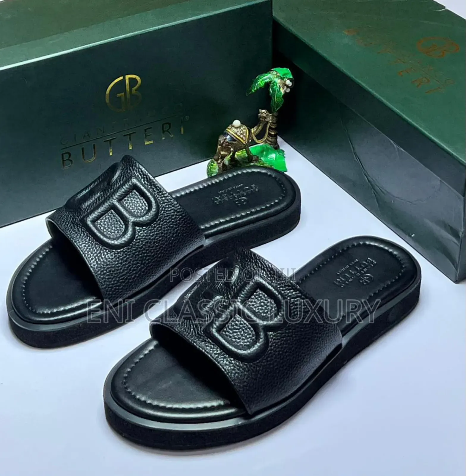 100% Quality Luxury Leather Slippers For Men's Well Branded Package