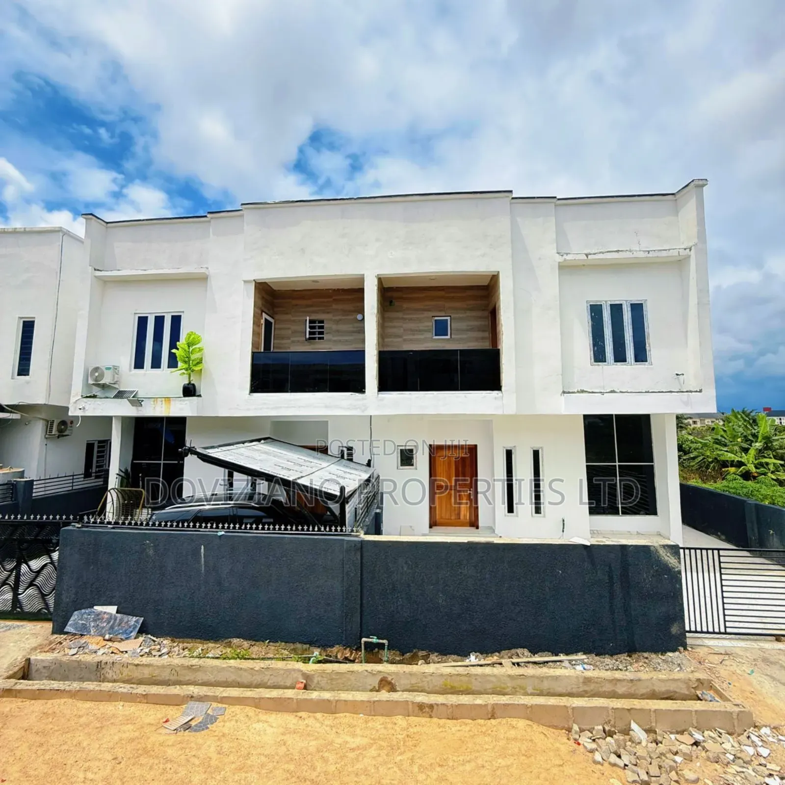 3bdrm Duplex in Lekki for sale