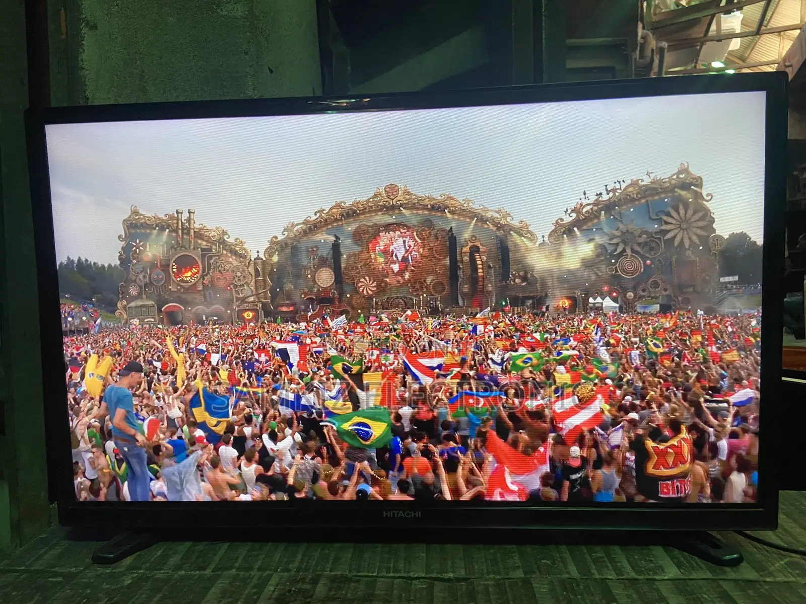 Hitachi 32-Inch Smart Tv: Where Entertainment Meets Affordability