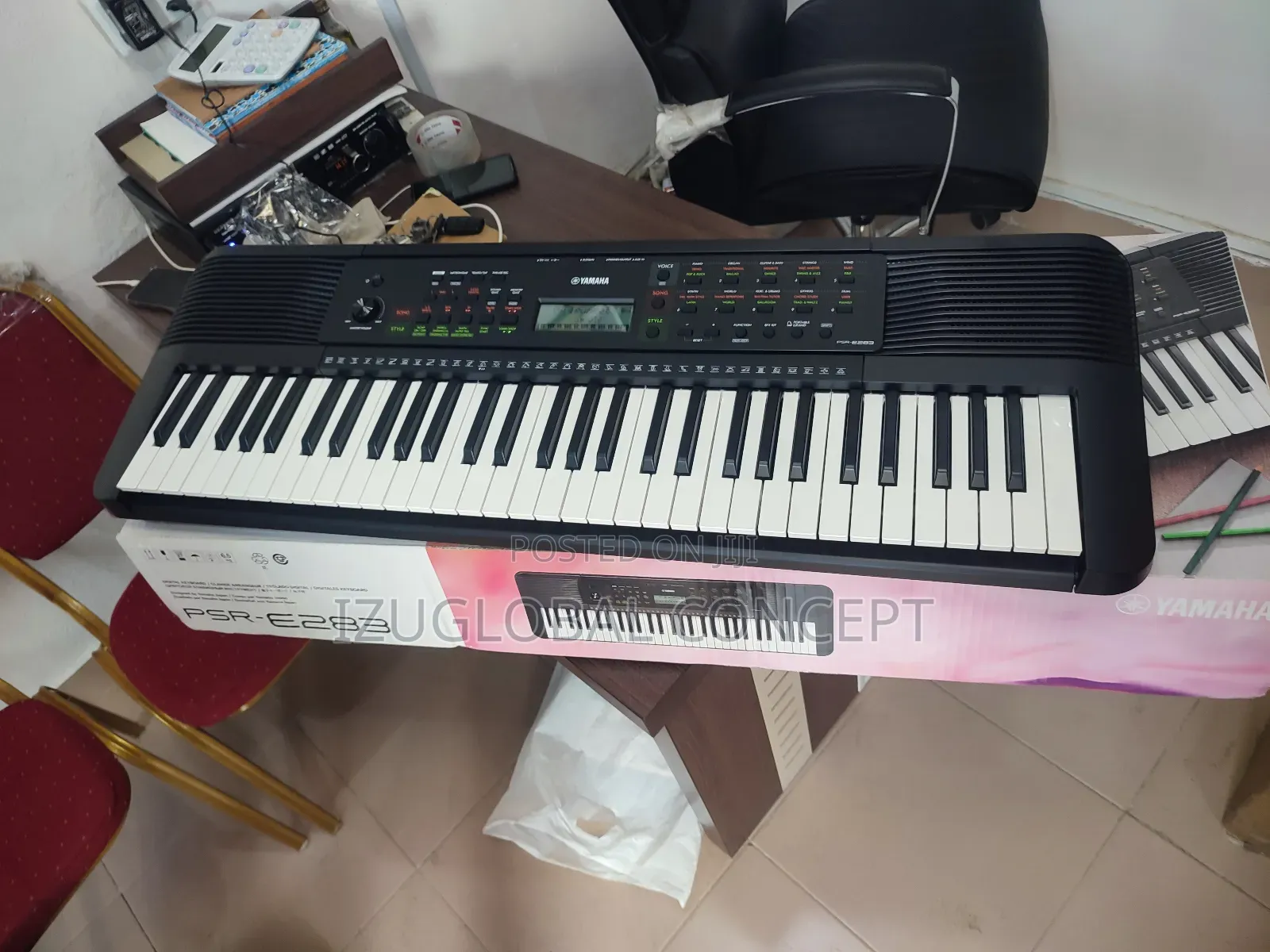 Yamaha PSR-E283 Keyboard