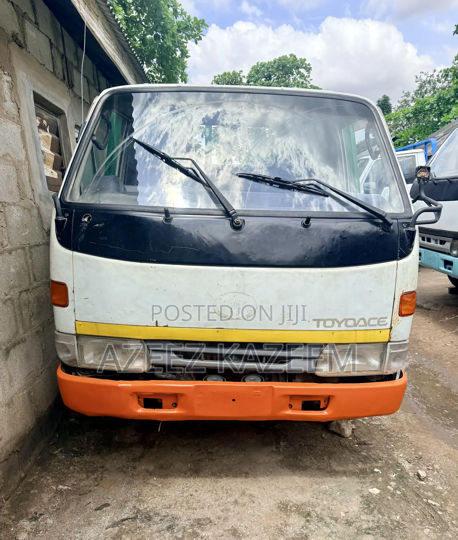 Toyota Dyna 200 Diesel Engine Long Chasis First Registered