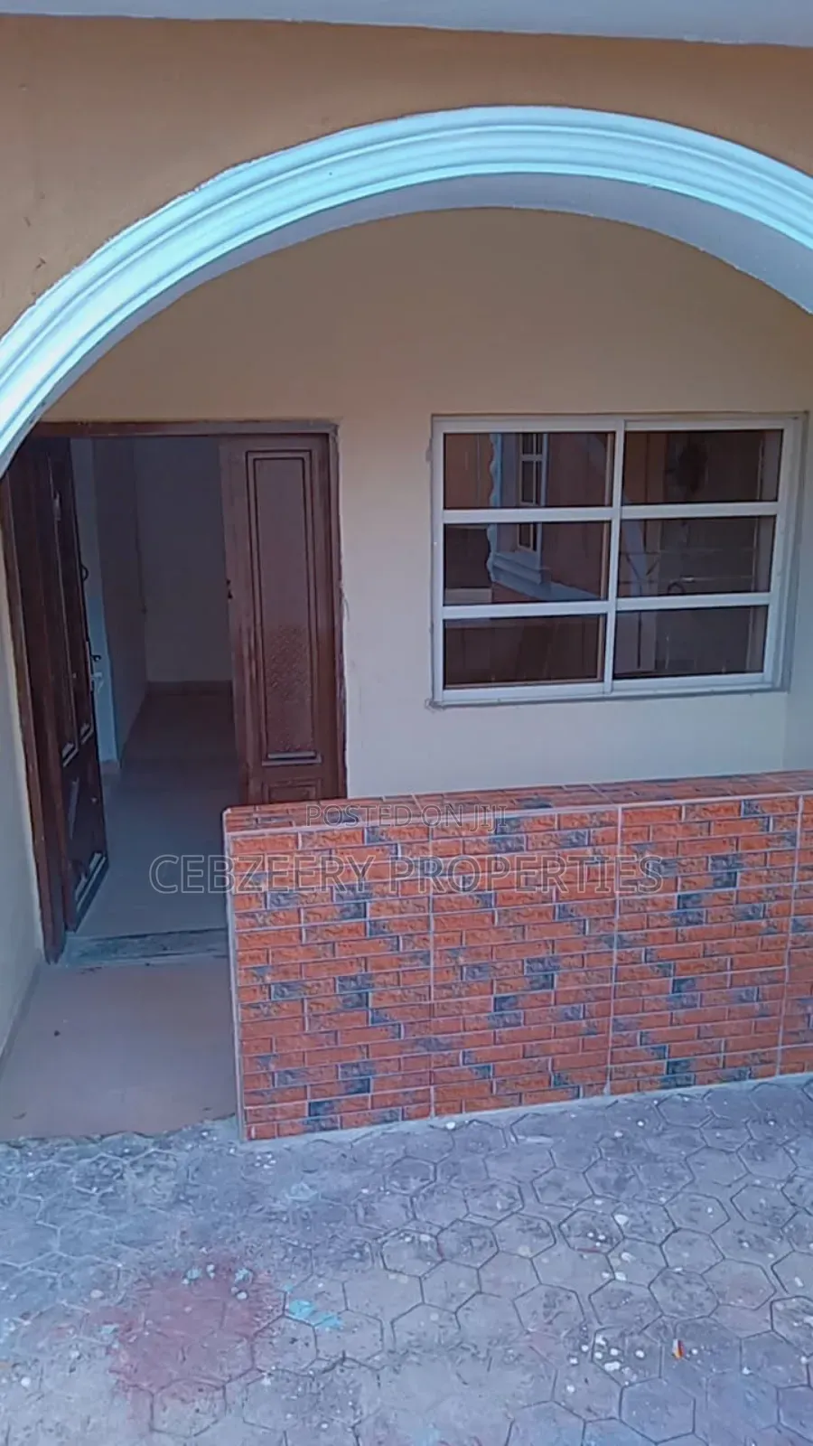 3bdrm Block of Flats in Mubarak Estate, Akute Ajuwon for rent