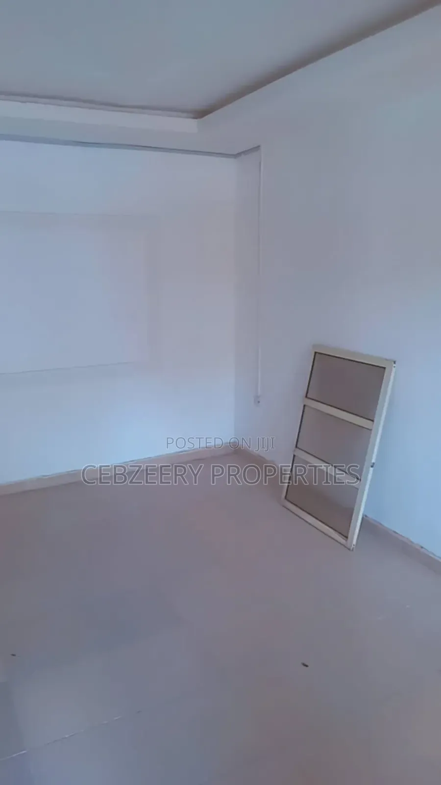 3bdrm Block of Flats in Mubarak Estate, Akute Ajuwon for rent