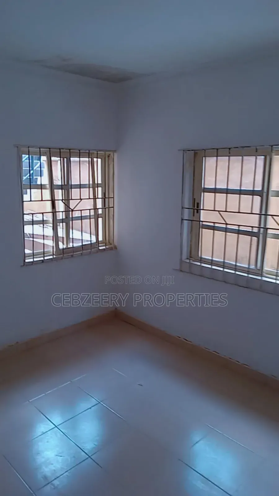 3bdrm Block of Flats in Mubarak Estate, Akute Ajuwon for rent