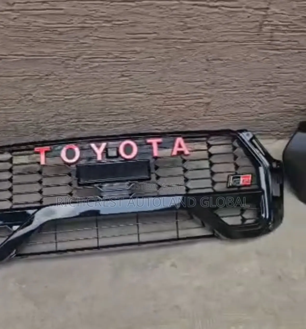 Toyota Hilux 2024/2025 Complete Front Bumper .