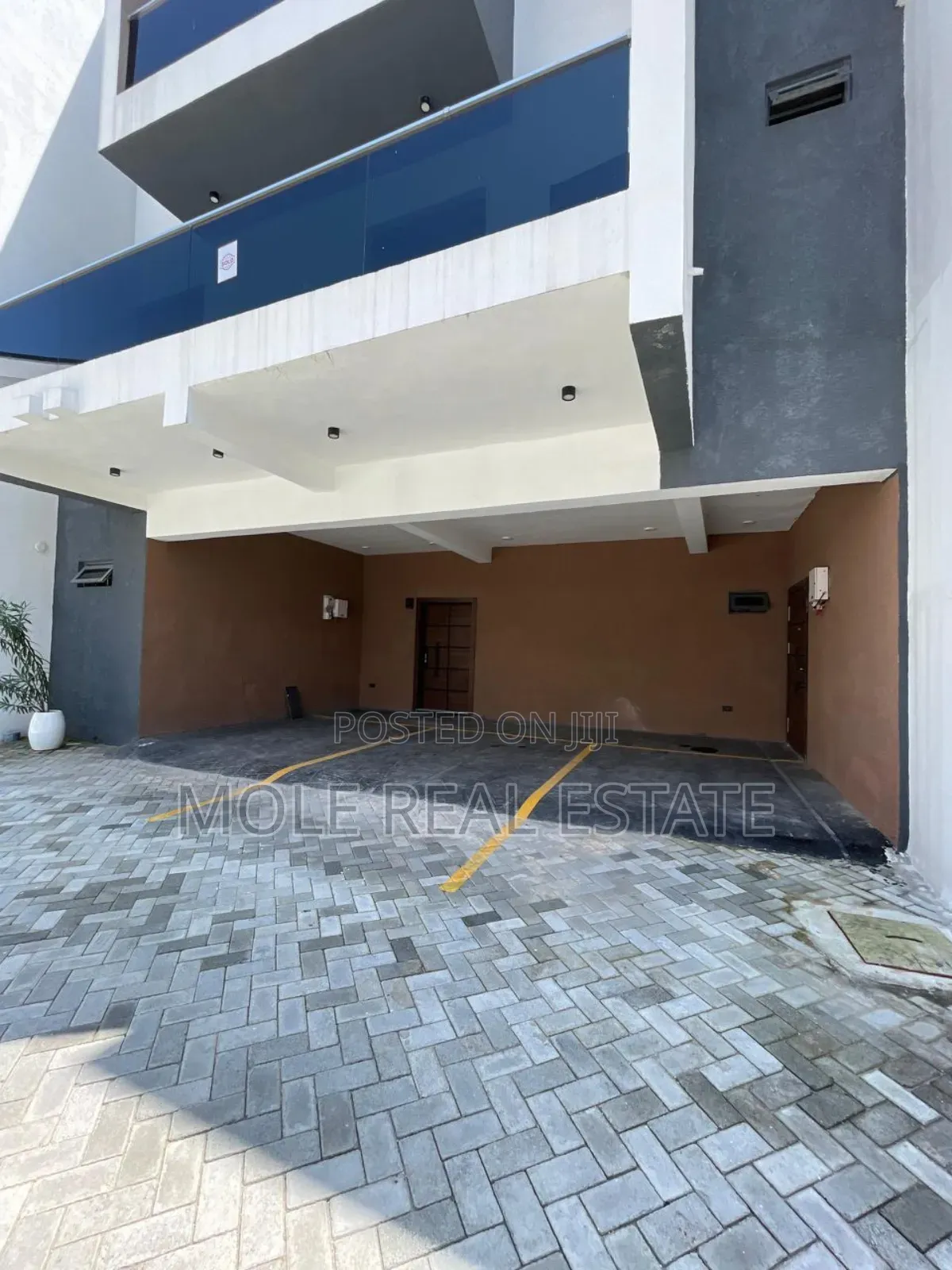 Furnished 3bdrm Block of Flats in Omole for sale