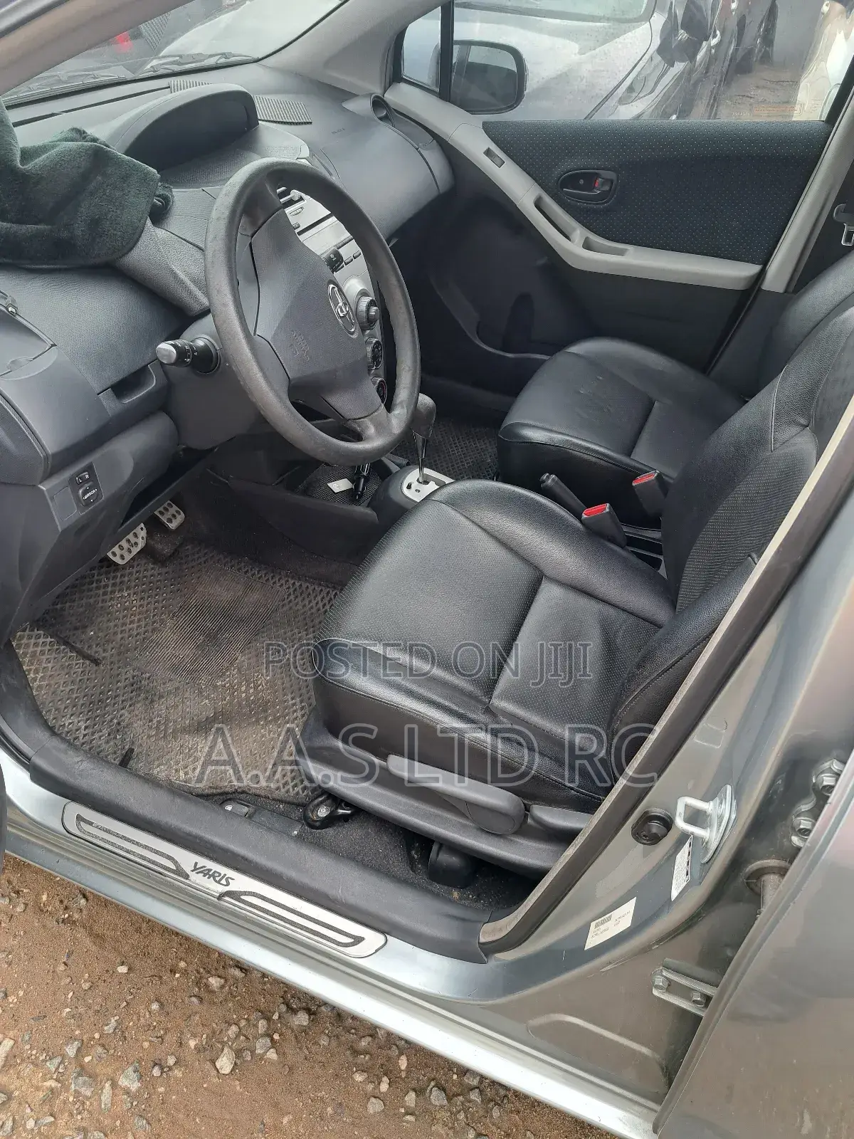 Toyota Yaris 2007 Gray