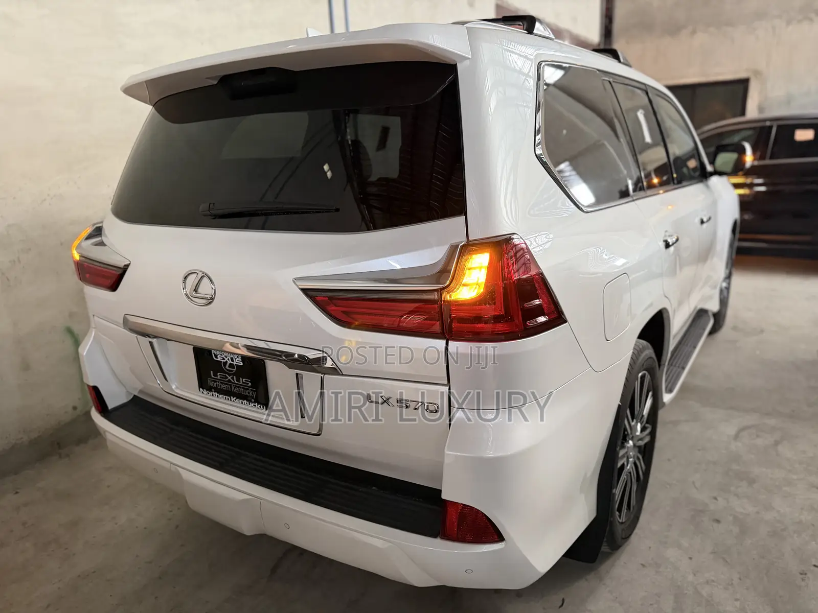 Lexus LX 2018 White