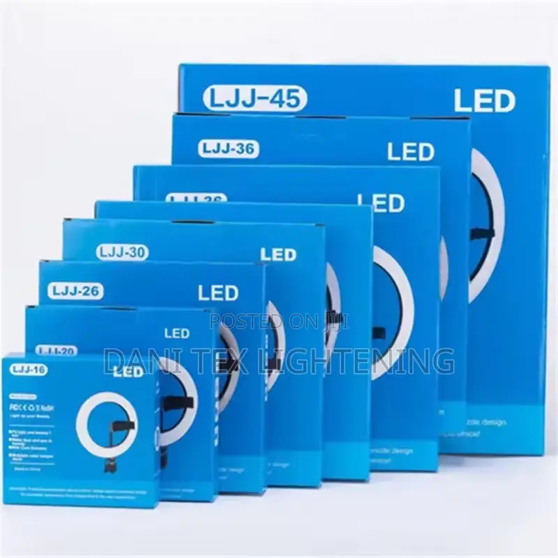 Solar Street Lights Outdoor Commercial Parking Lot Lights Dusk to Dawn