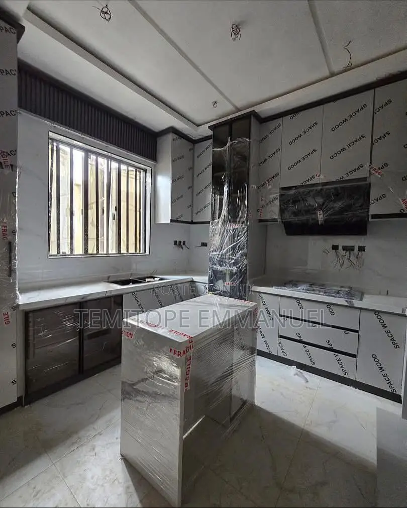 Furnished 5bdrm Duplex in Ikeja, Lagos for sale