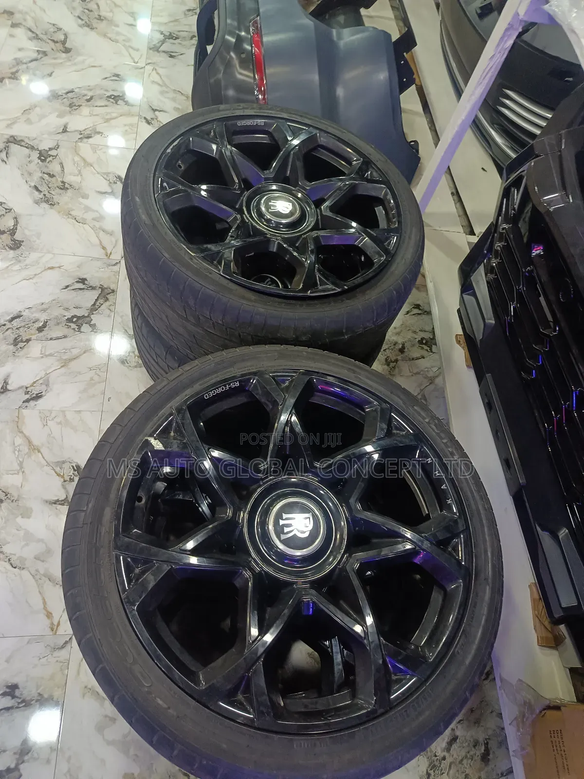 Rolls Royce Cullinan Rim And Tire 23 Inches
